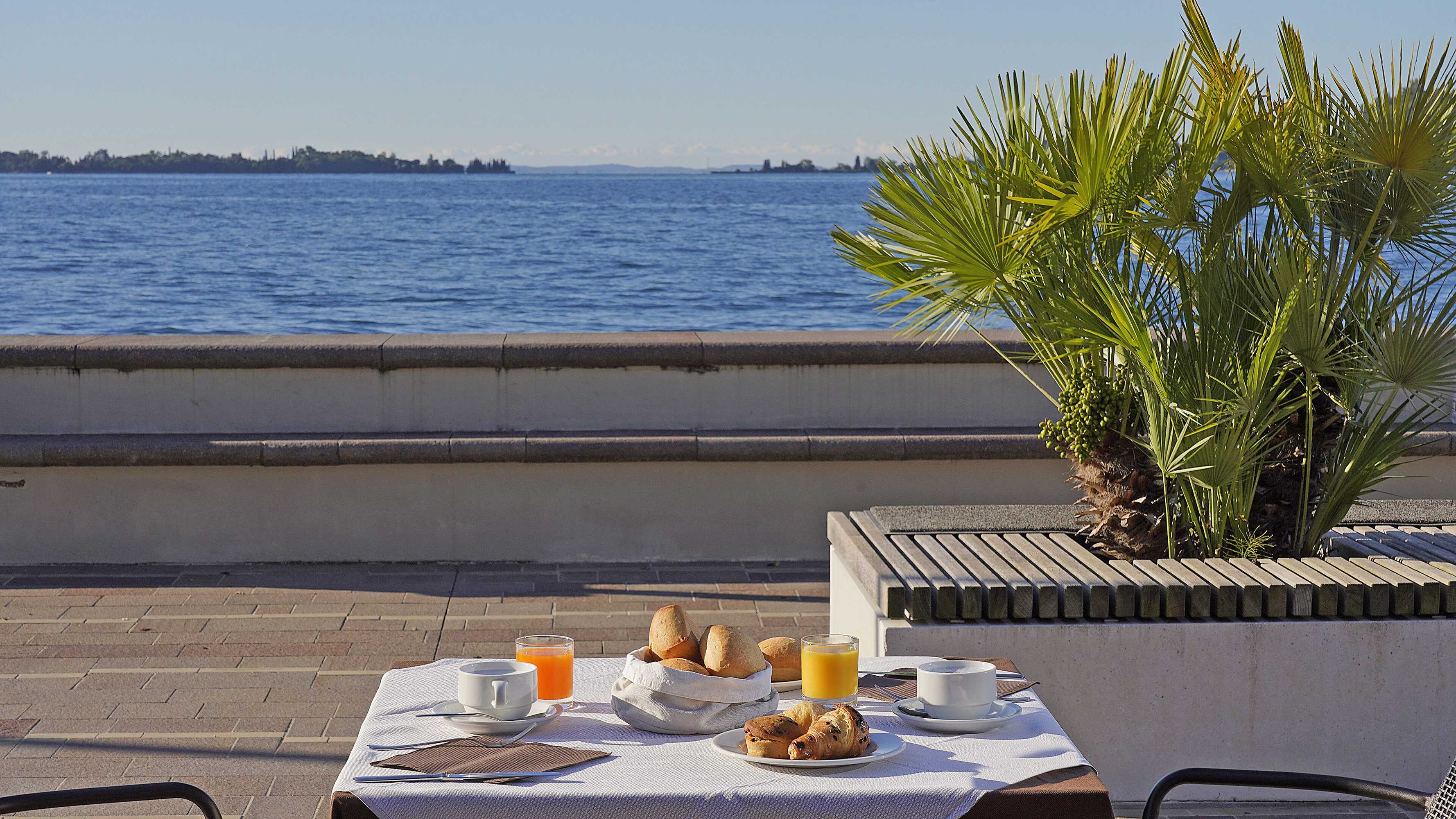 Gift card for Hotel Du Lac Gardone Riviera Gift card for Hotel Du Lac Gardone Riviera
