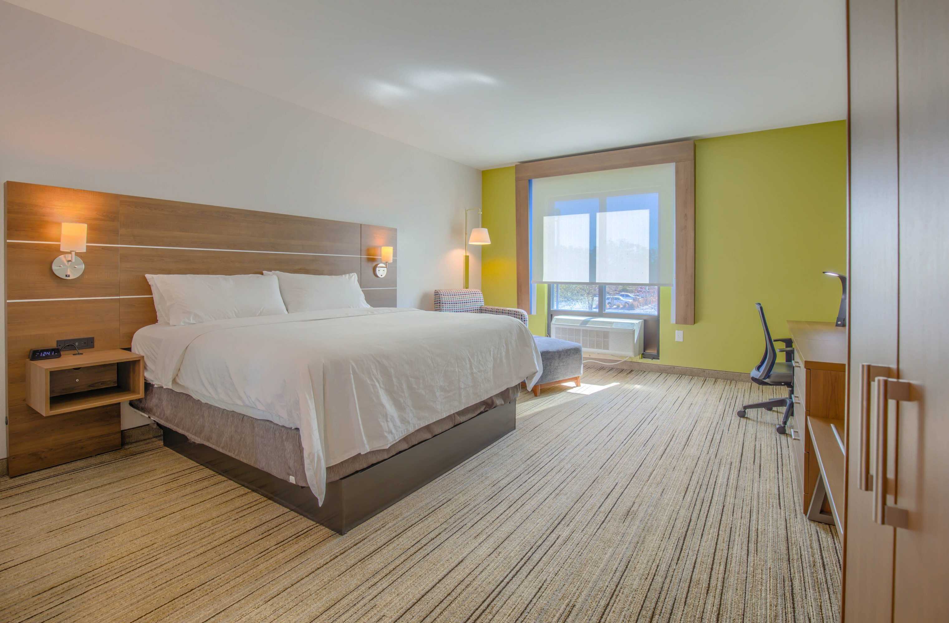 Gift card for Holiday Inn Express & Suites Gulf Shores by Ihg Gift card for Holiday Inn Express & Suites Gulf Shores by Ihg