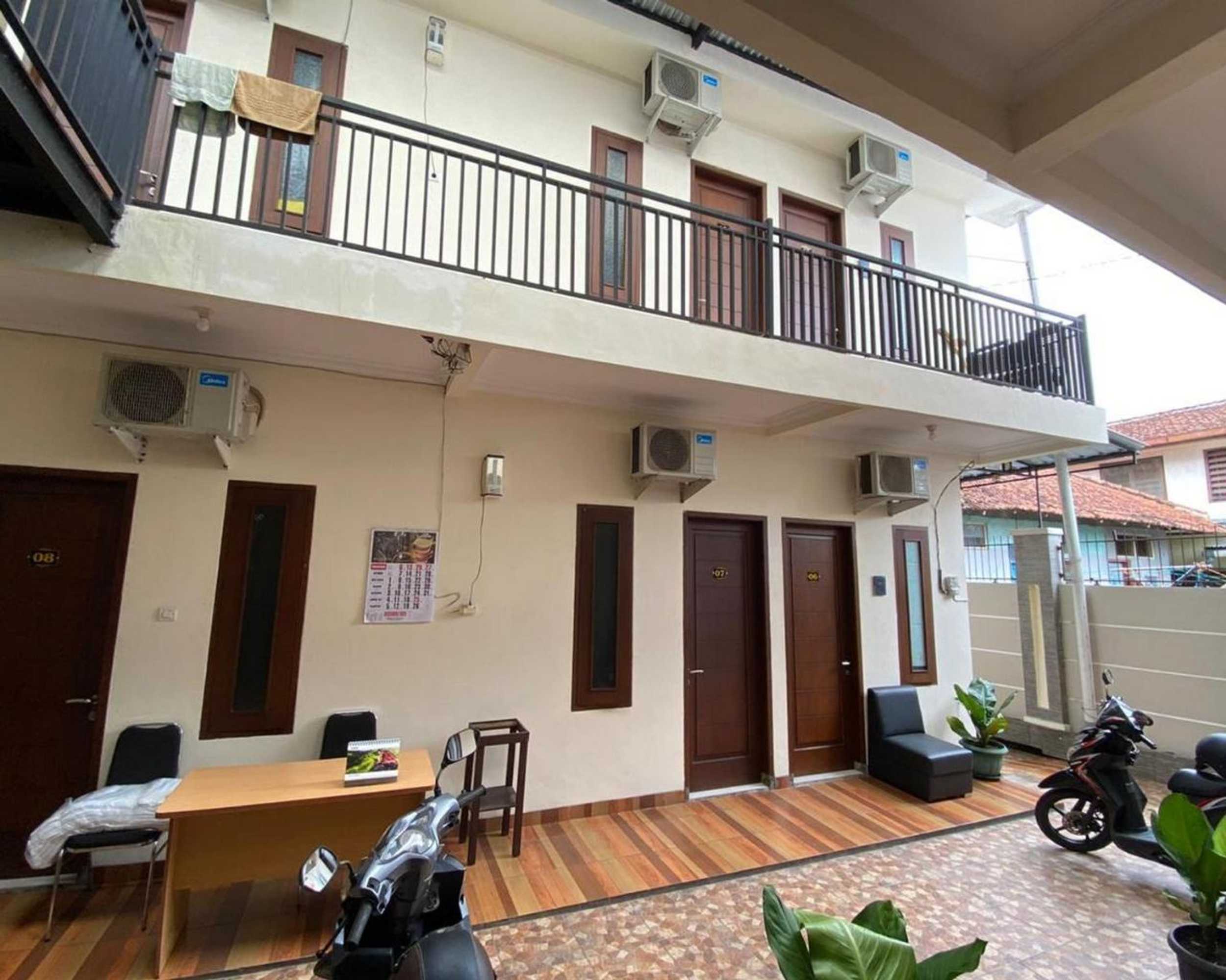 Gift card for Jatiwinangun Homestay Near Gor Satria Purwoketo Mitra Reddoorz Gift card for Jatiwinangun Homestay Near Gor Satria Purwoketo Mitra Reddoorz