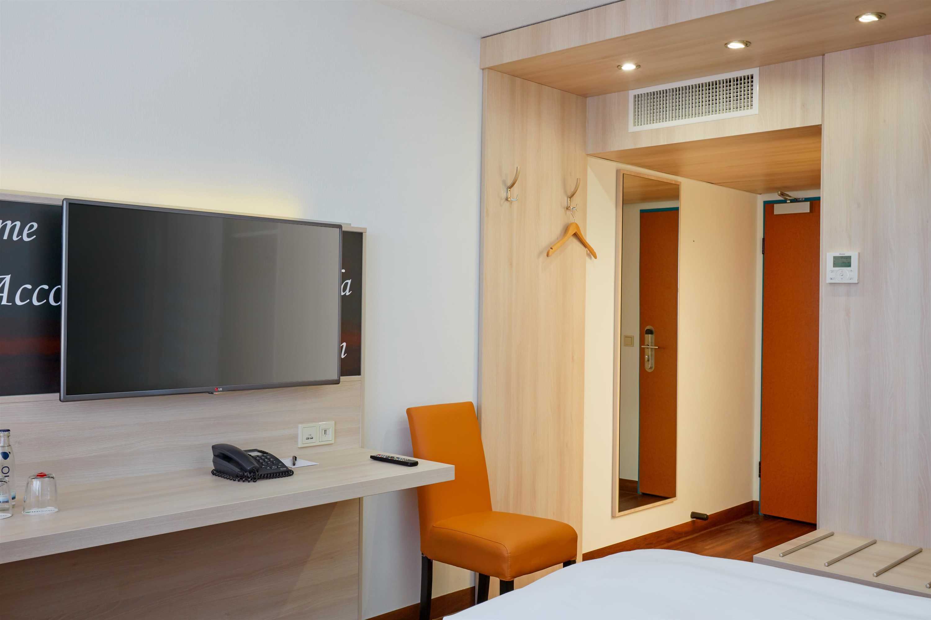 Gift card for H+ Hotel Stuttgart Herrenberg Gift card for H+ Hotel Stuttgart Herrenberg
