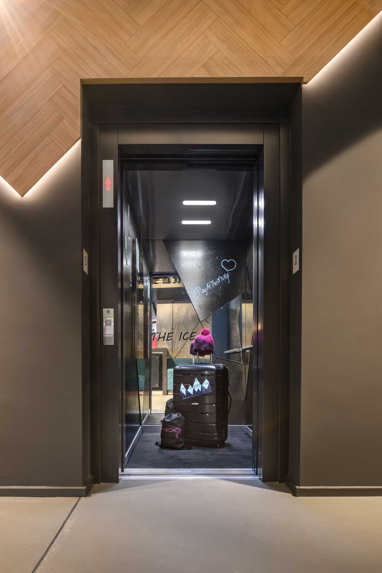 Gift card for Moxy Sion Gift card for Moxy Sion