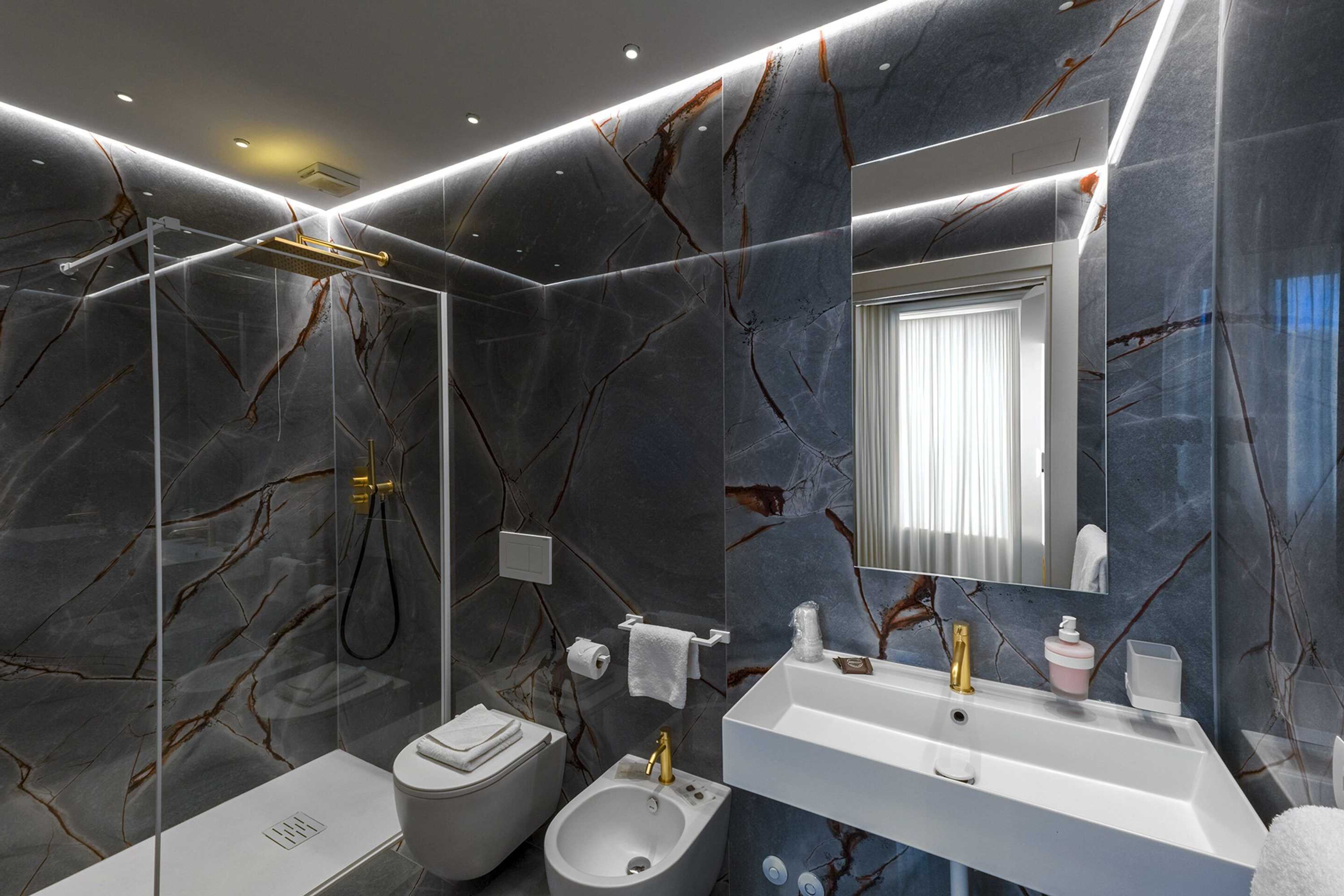 Gift card for Hotel Touring