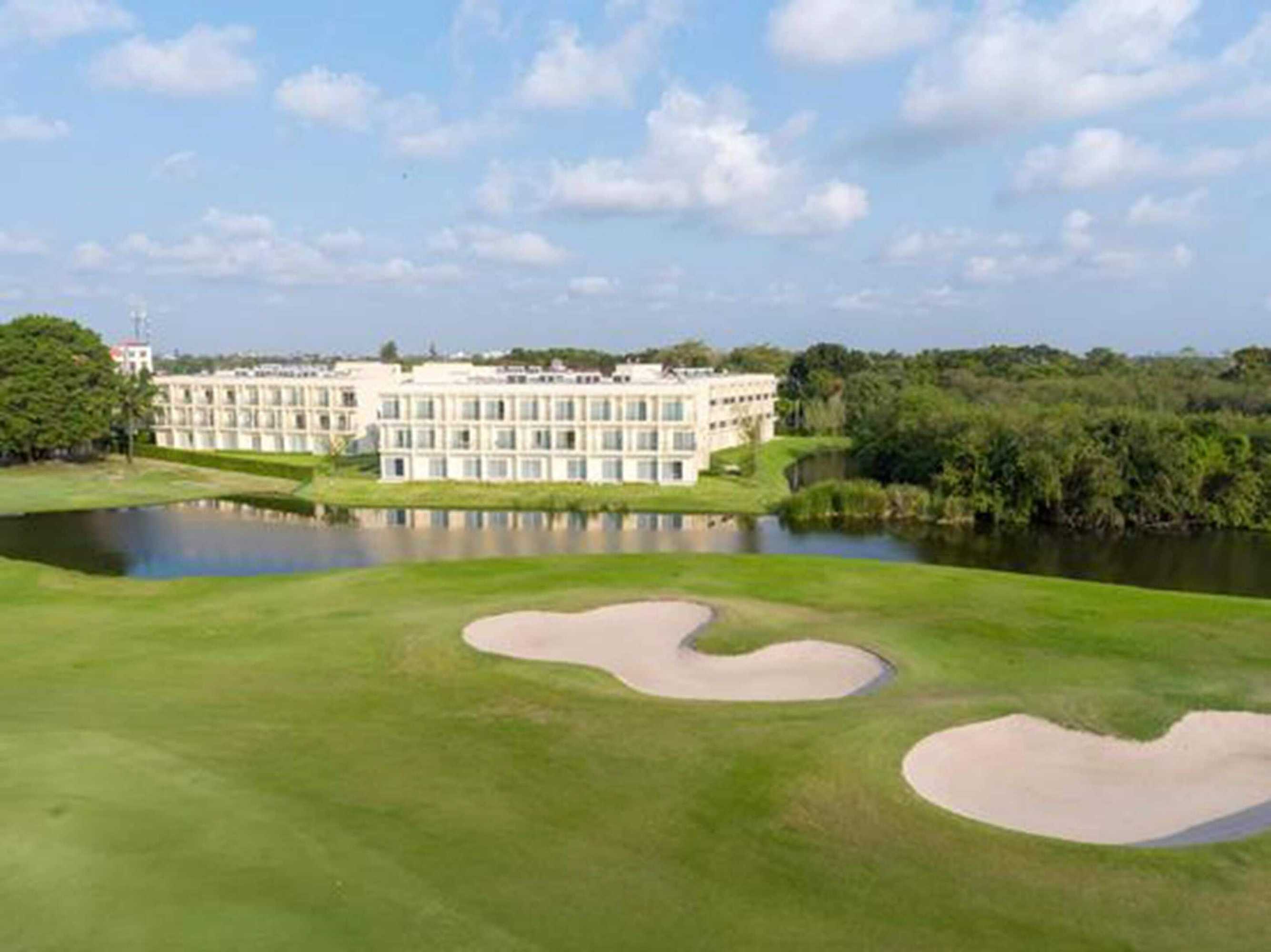 Gift card for Eastin Thana City Golf Resort Bangkok Gift card for Eastin Thana City Golf Resort Bangkok