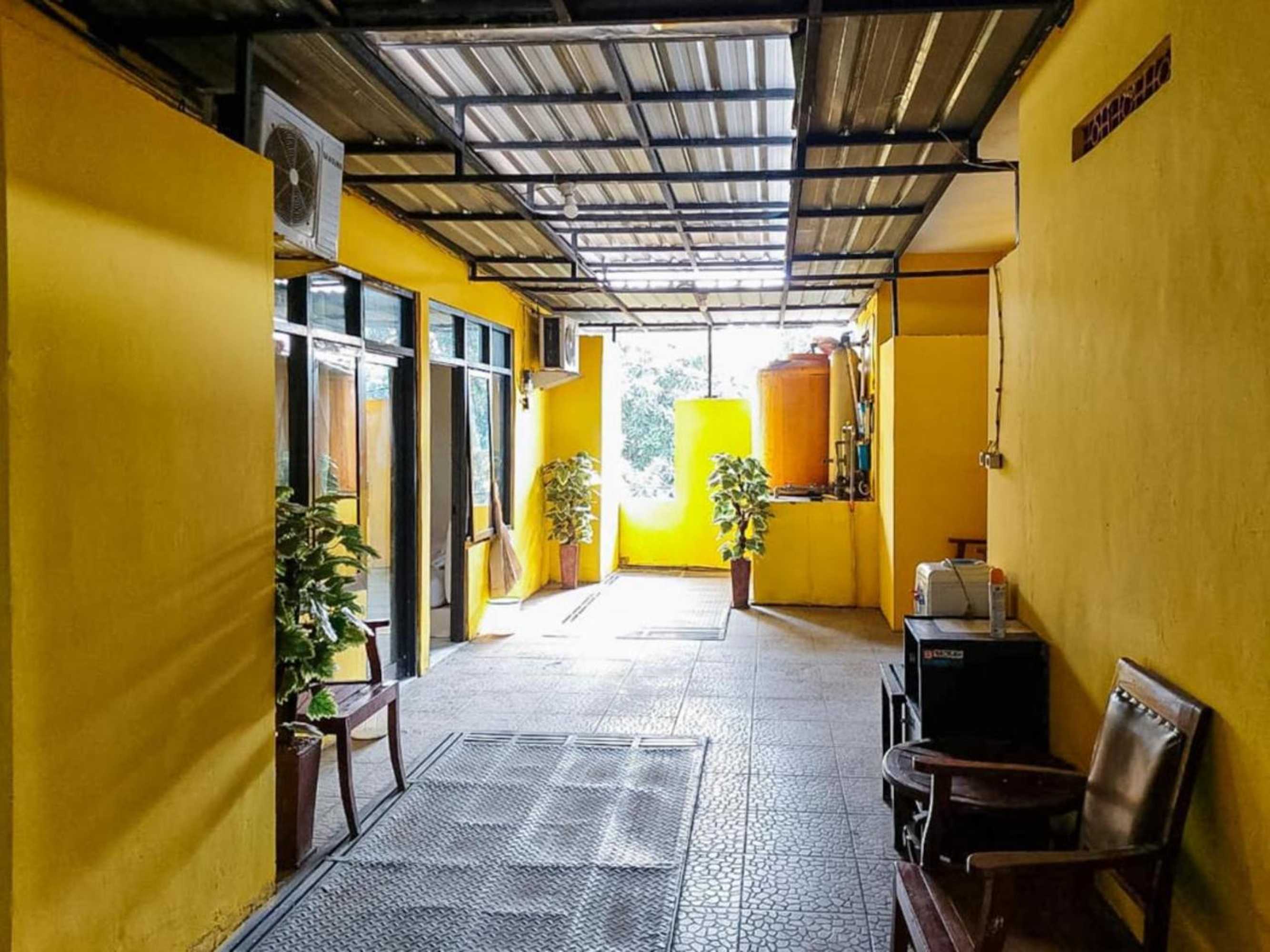 Gift card for De Luck Homestay Near Alun Alun Sidoarjo Mitra Reddoorz Gift card for De Luck Homestay Near Alun Alun Sidoarjo Mitra Reddoorz