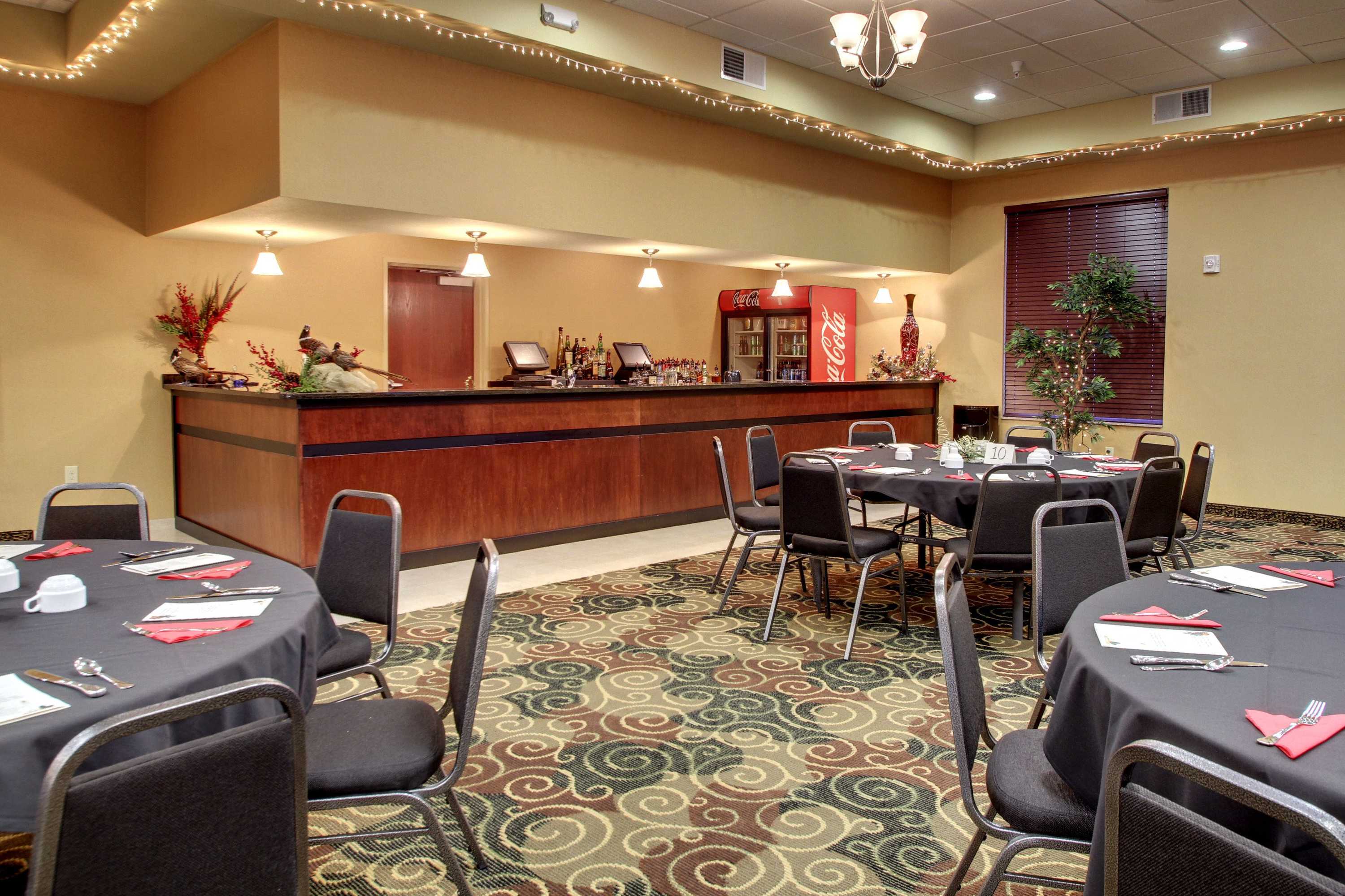 Gift card for Cobblestone Hotel & Suites – Broken Bow