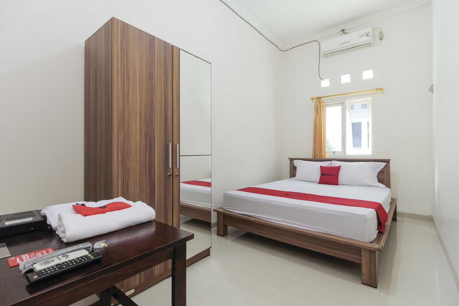 Gift card for Reddoorz Near Universitas Palangkaraya