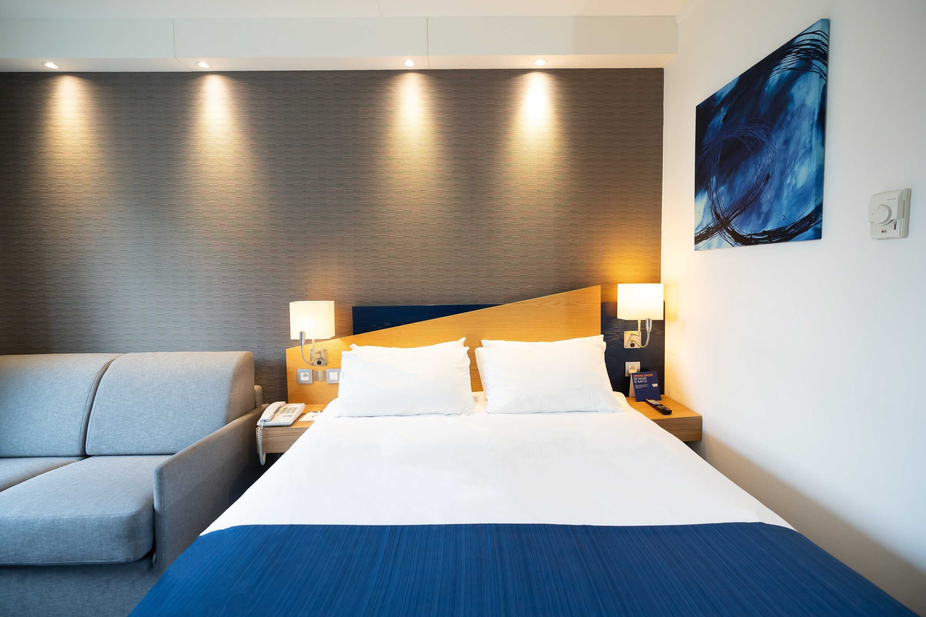 Gift card for Holiday Inn Express Hasselt by Ihg Gift card for Holiday Inn Express Hasselt by Ihg