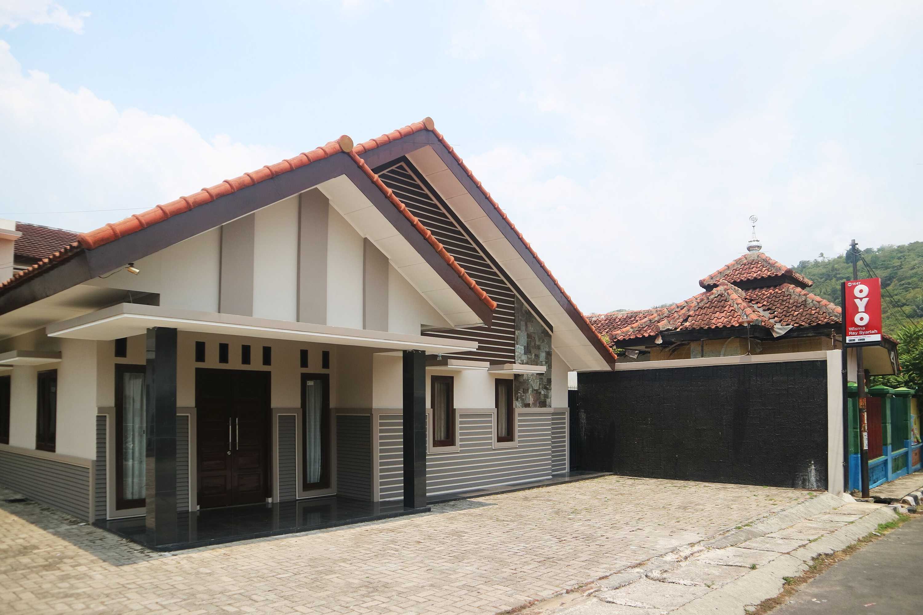 Gift card for Oyo 1547 Wisma Ray Syariah Gift card for Oyo 1547 Wisma Ray Syariah