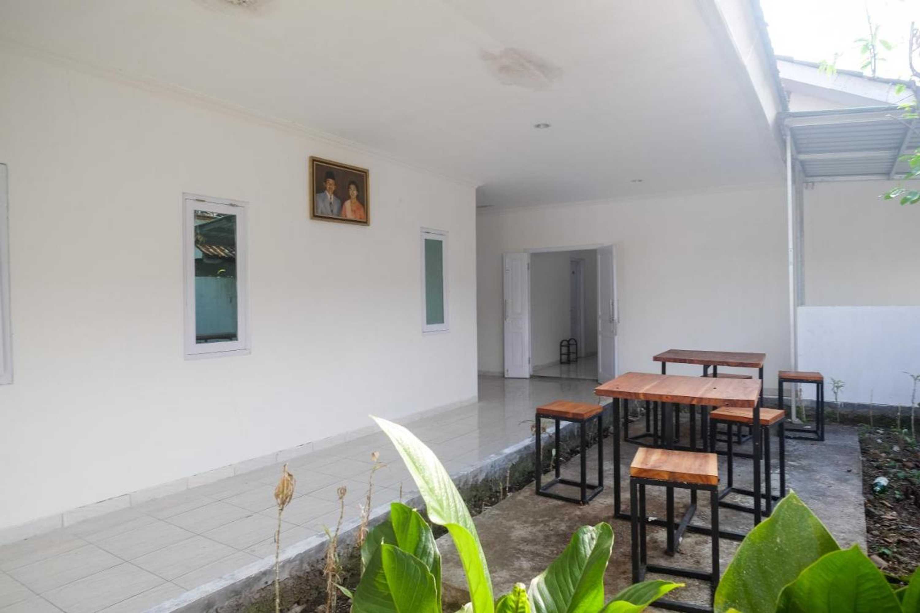 Gift card for Reddoorz Syariah at Griya Merbotan Demak