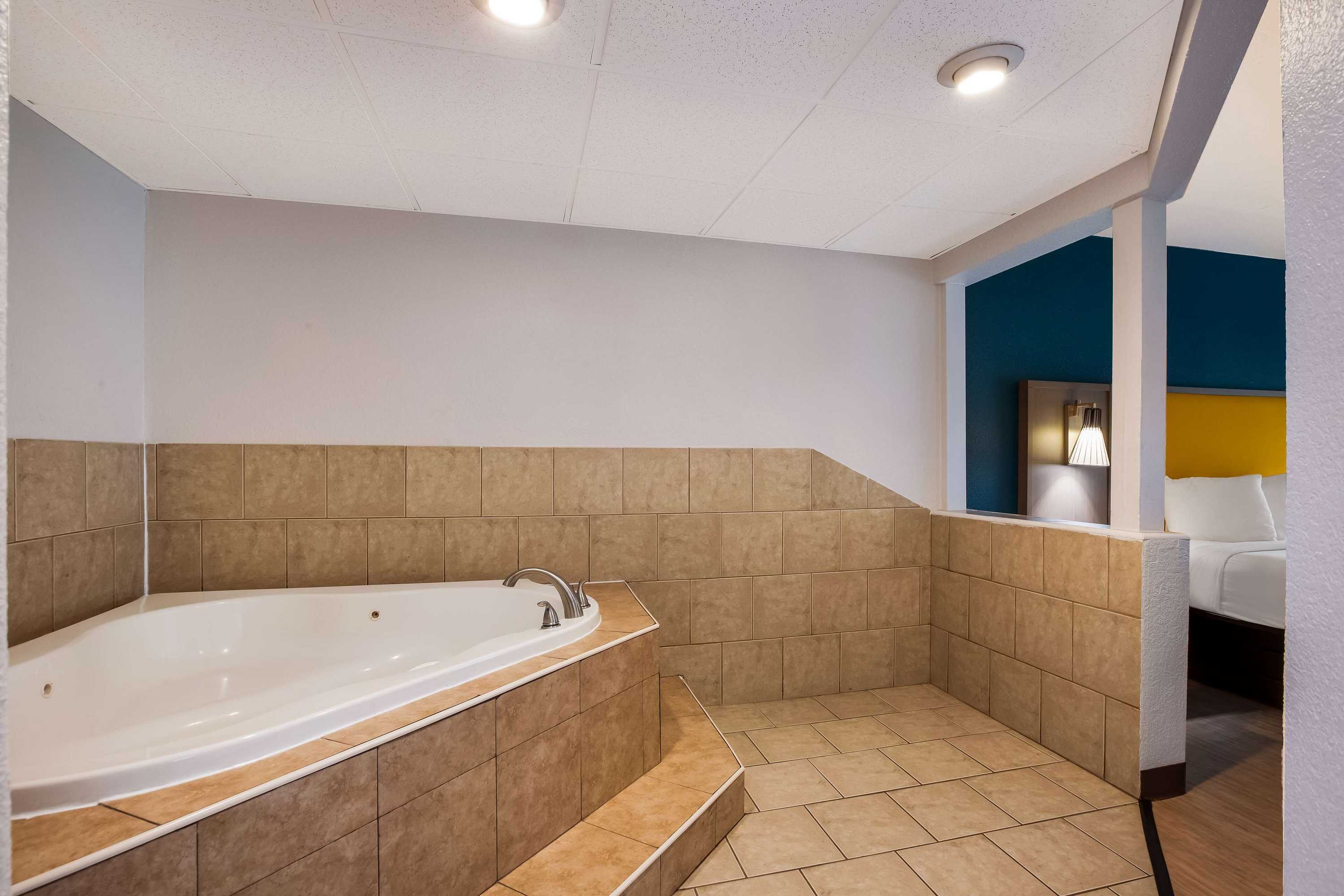Gift card for Best Western Bordentown Inn Gift card for Best Western Bordentown Inn