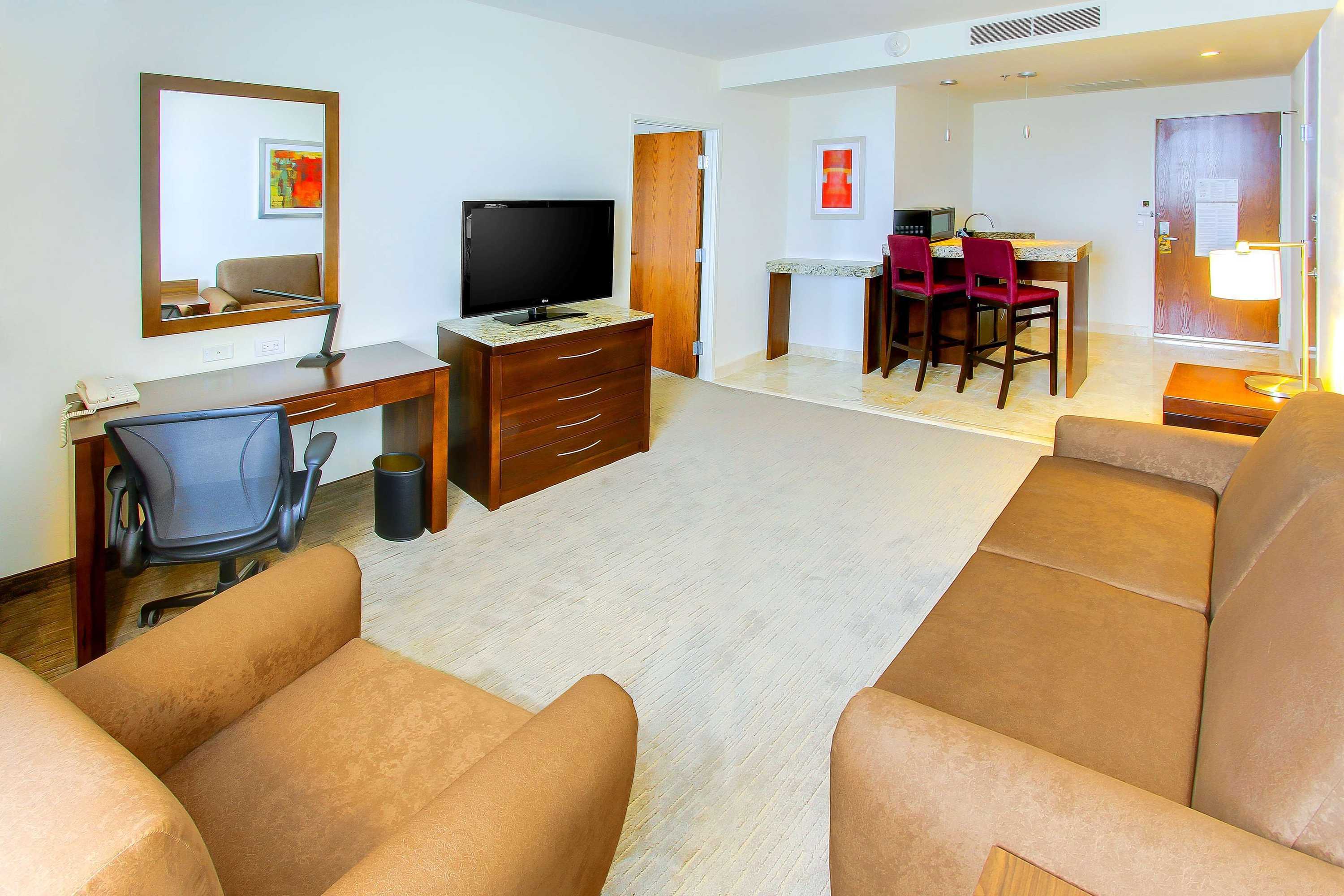 Gift card for Hilton Garden Inn Queretaro Gift card for Hilton Garden Inn Queretaro