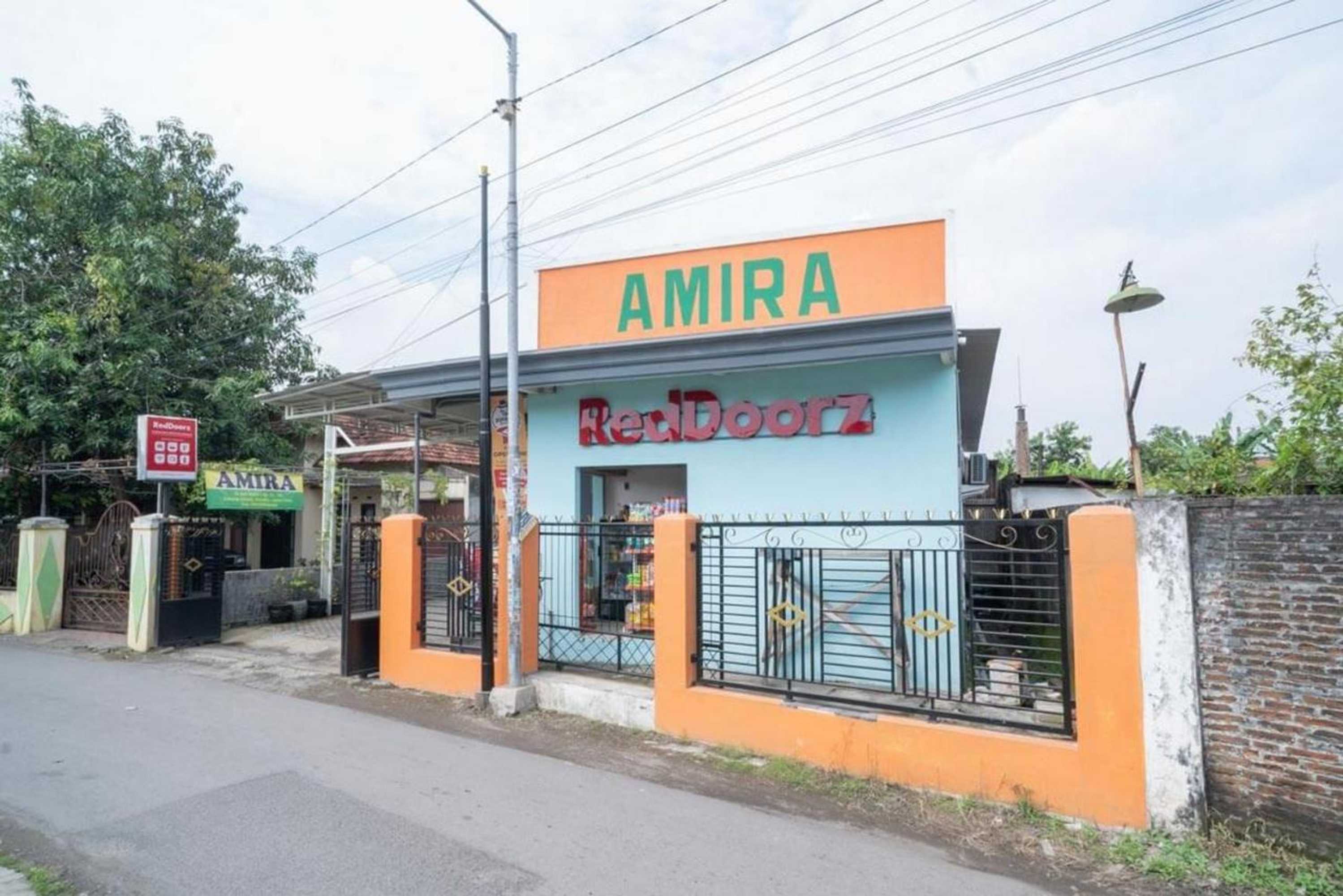 Gift card for Reddoorz Syariah Near Lippo Plaza Sidoarjo