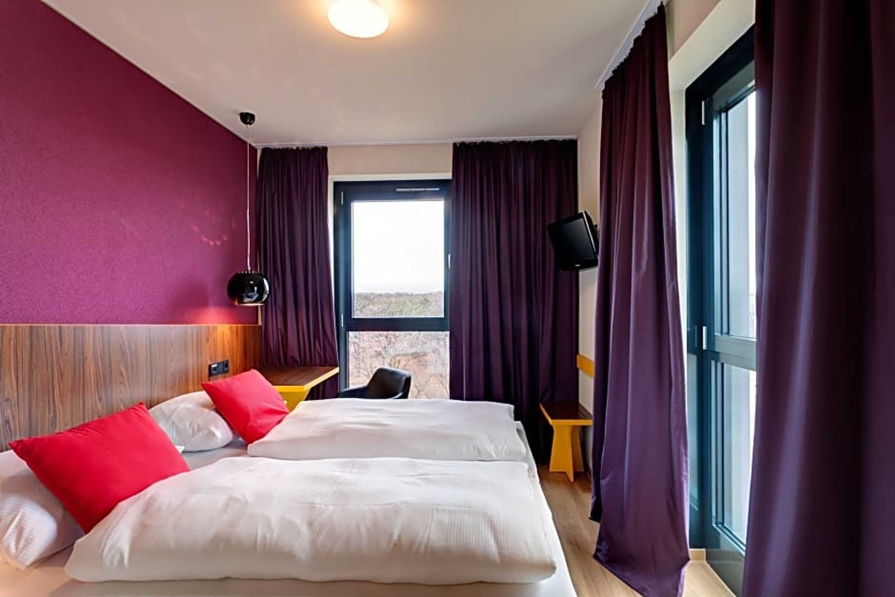 Gift card for Meininger Hotel Frankfurt Main / Airport Gift card for Meininger Hotel Frankfurt Main / Airport