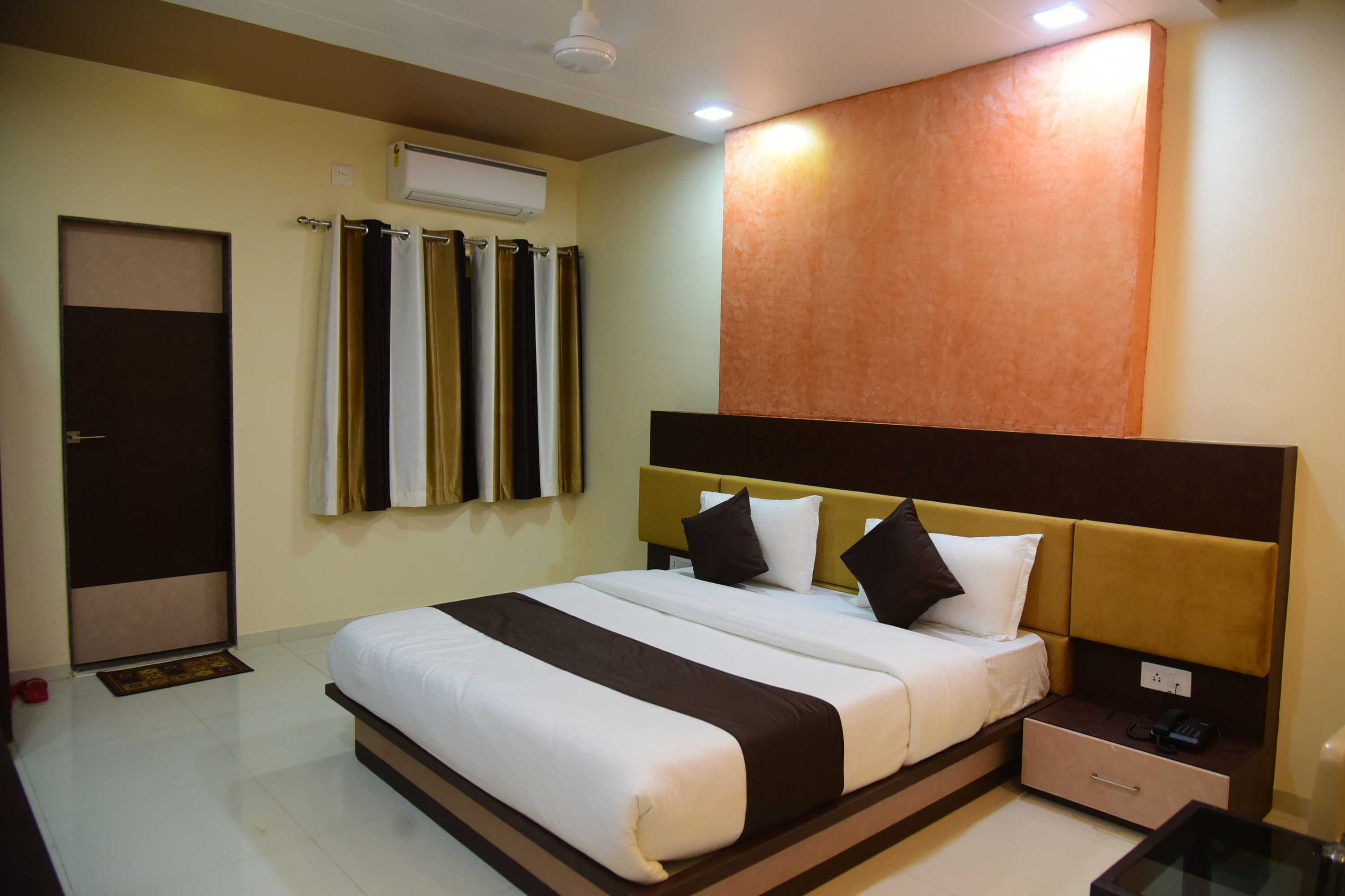 Gift card for Hotel Savera Palace Gift card for Hotel Savera Palace