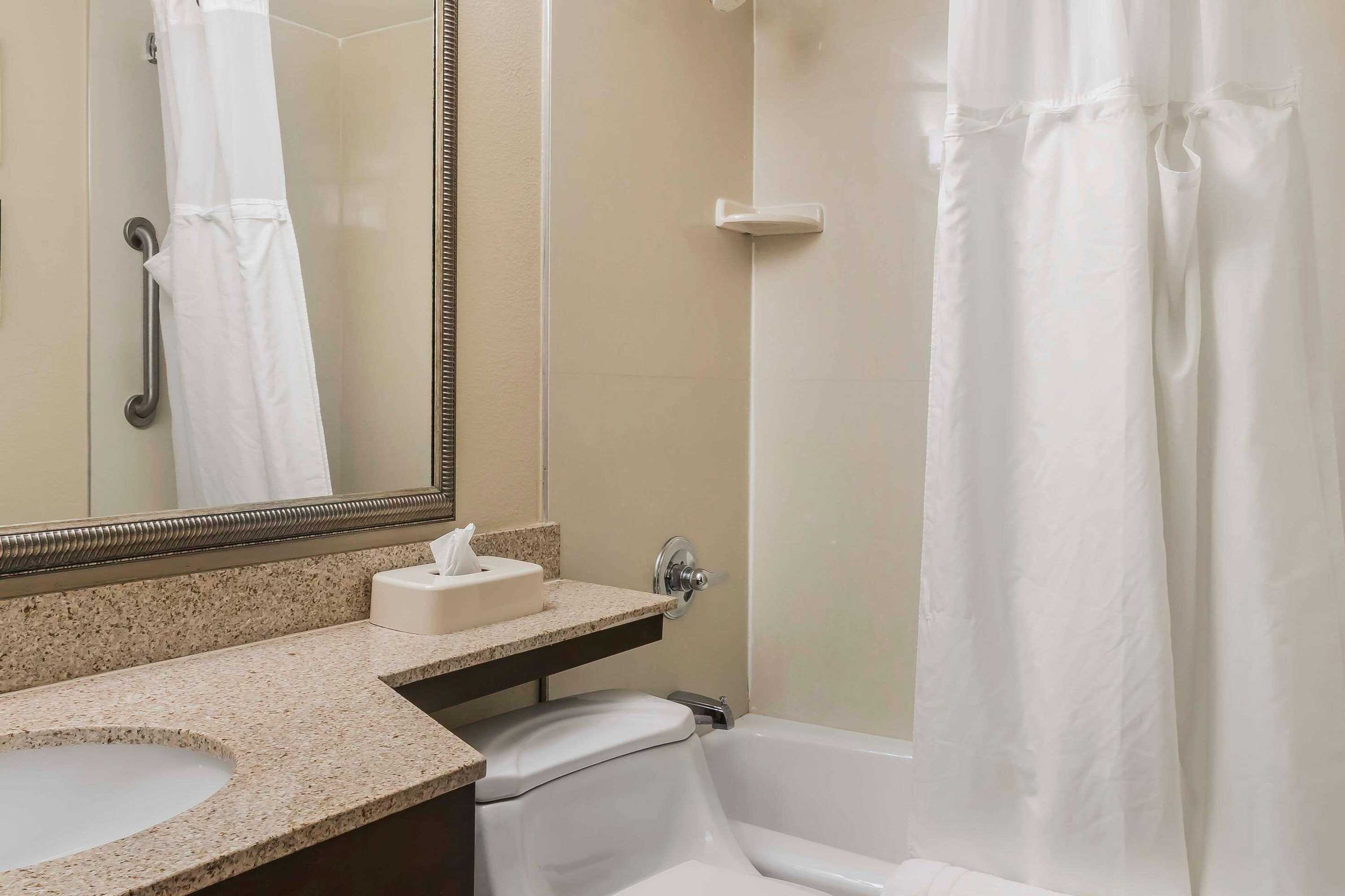 Gift card for Comfort Inn - Pocono Mountains Gift card for Comfort Inn - Pocono Mountains