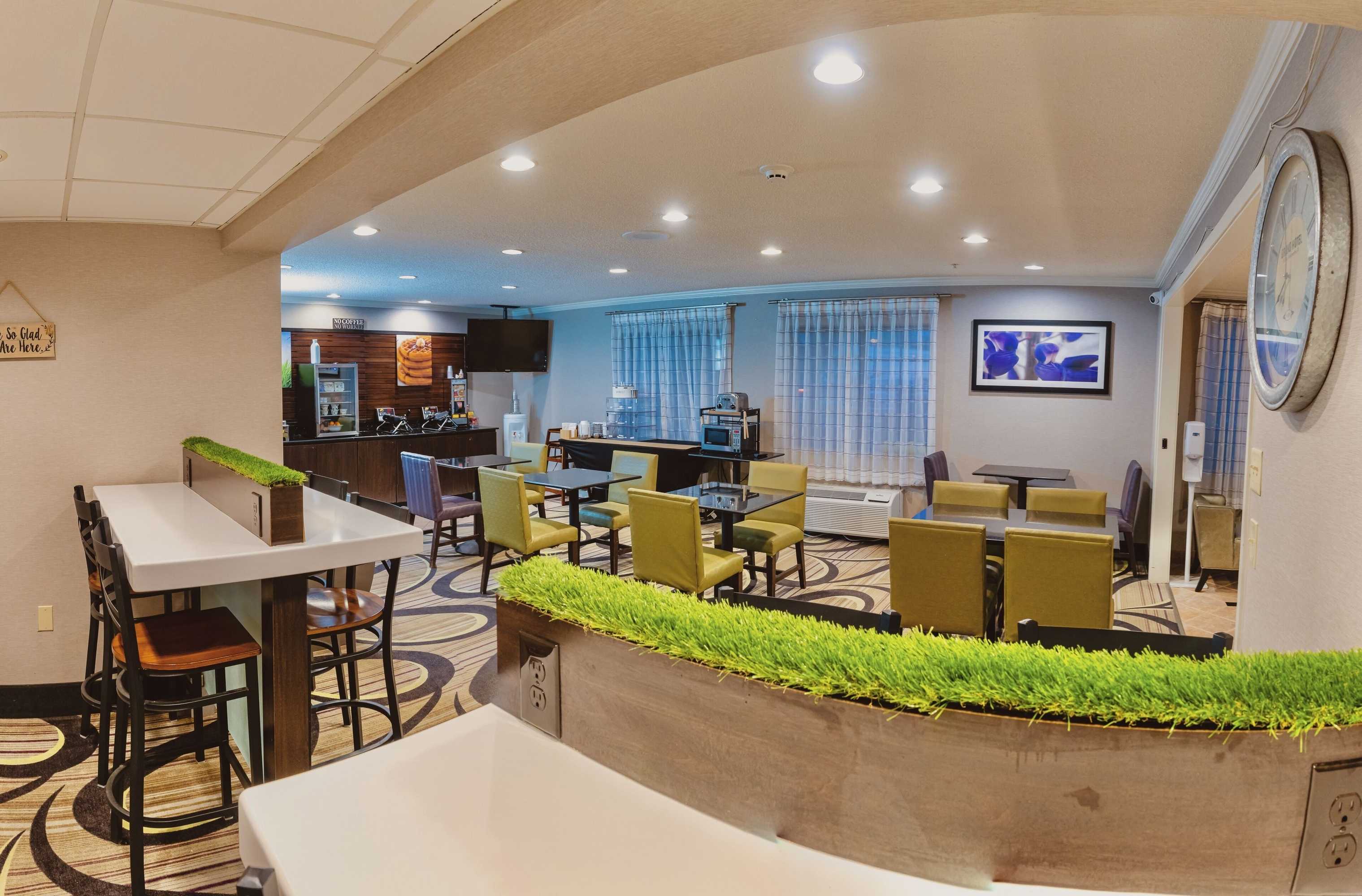 Gift card for La Quinta Inn & Suites by Wyndham Milwaukee Delafield