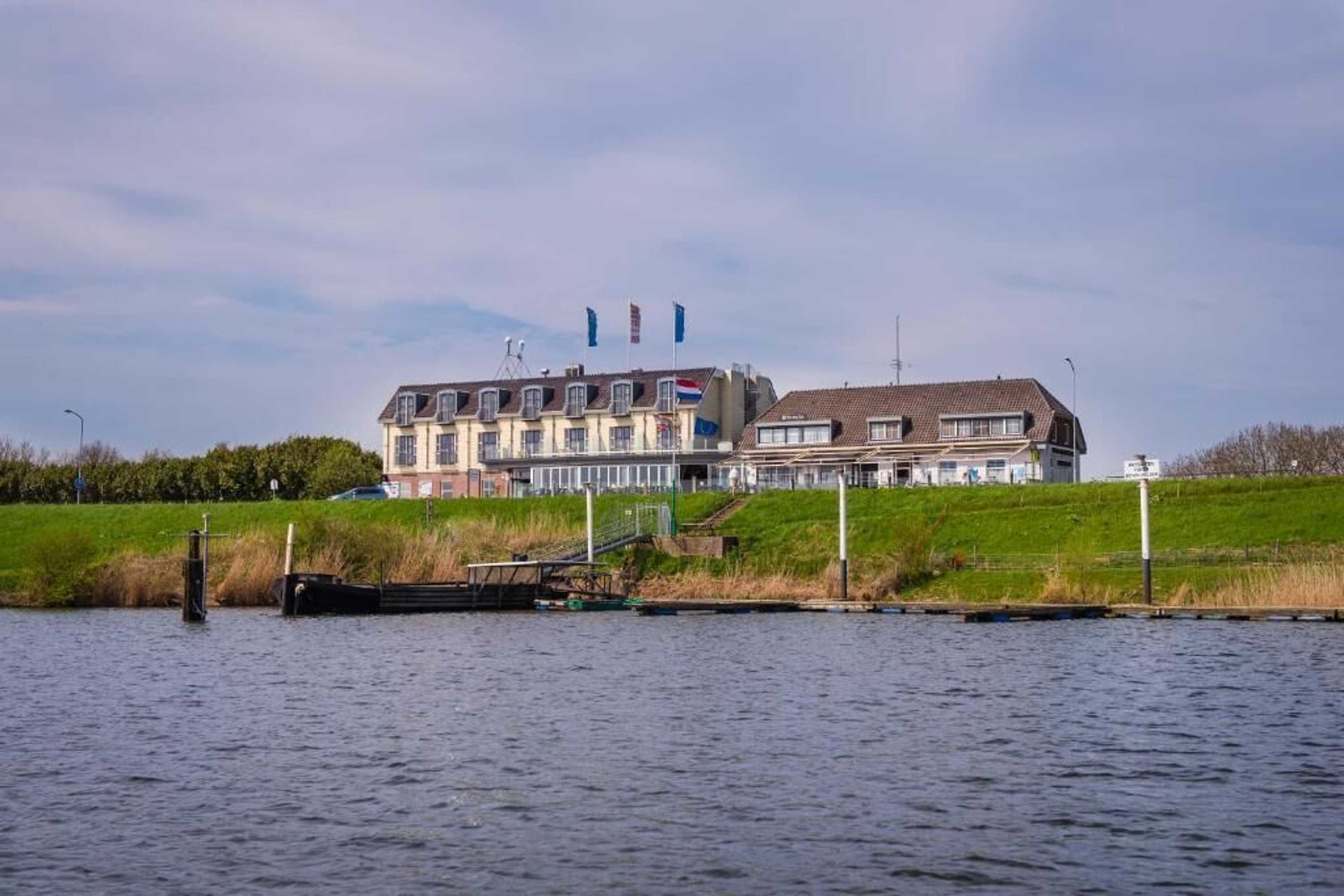 Gift card for Hotel Restaurant Zalen Hoogeerd Gift card for Hotel Restaurant Zalen Hoogeerd