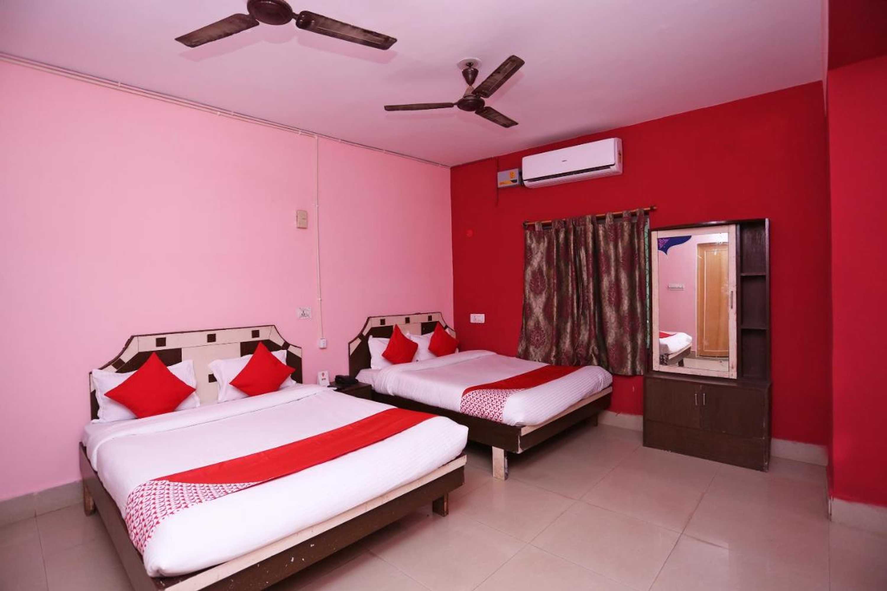 Gift card for Oyo 13624 Kapoors Plaza Guest House