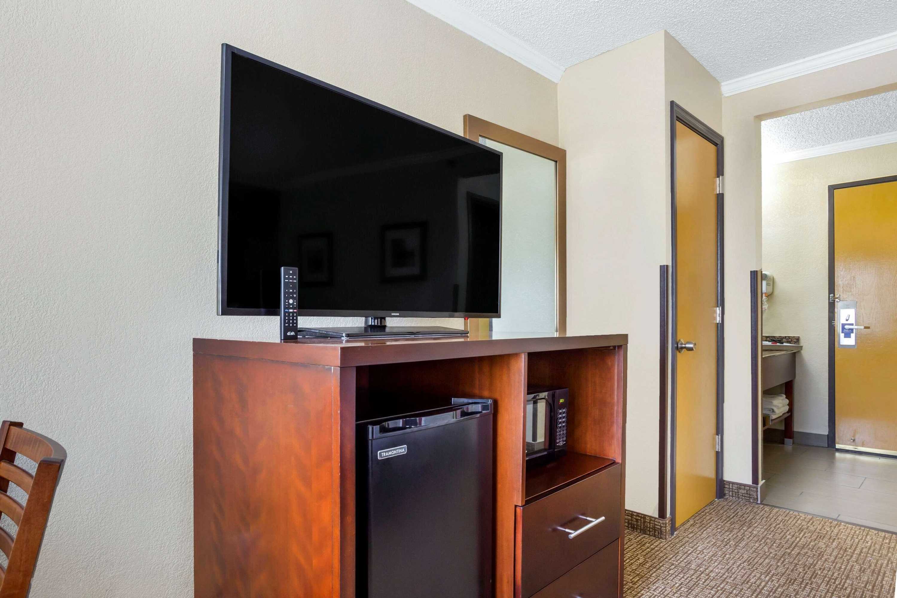 Gift card for Comfort Inn Hoffman Estates - Schaumburg Gift card for Comfort Inn Hoffman Estates - Schaumburg
