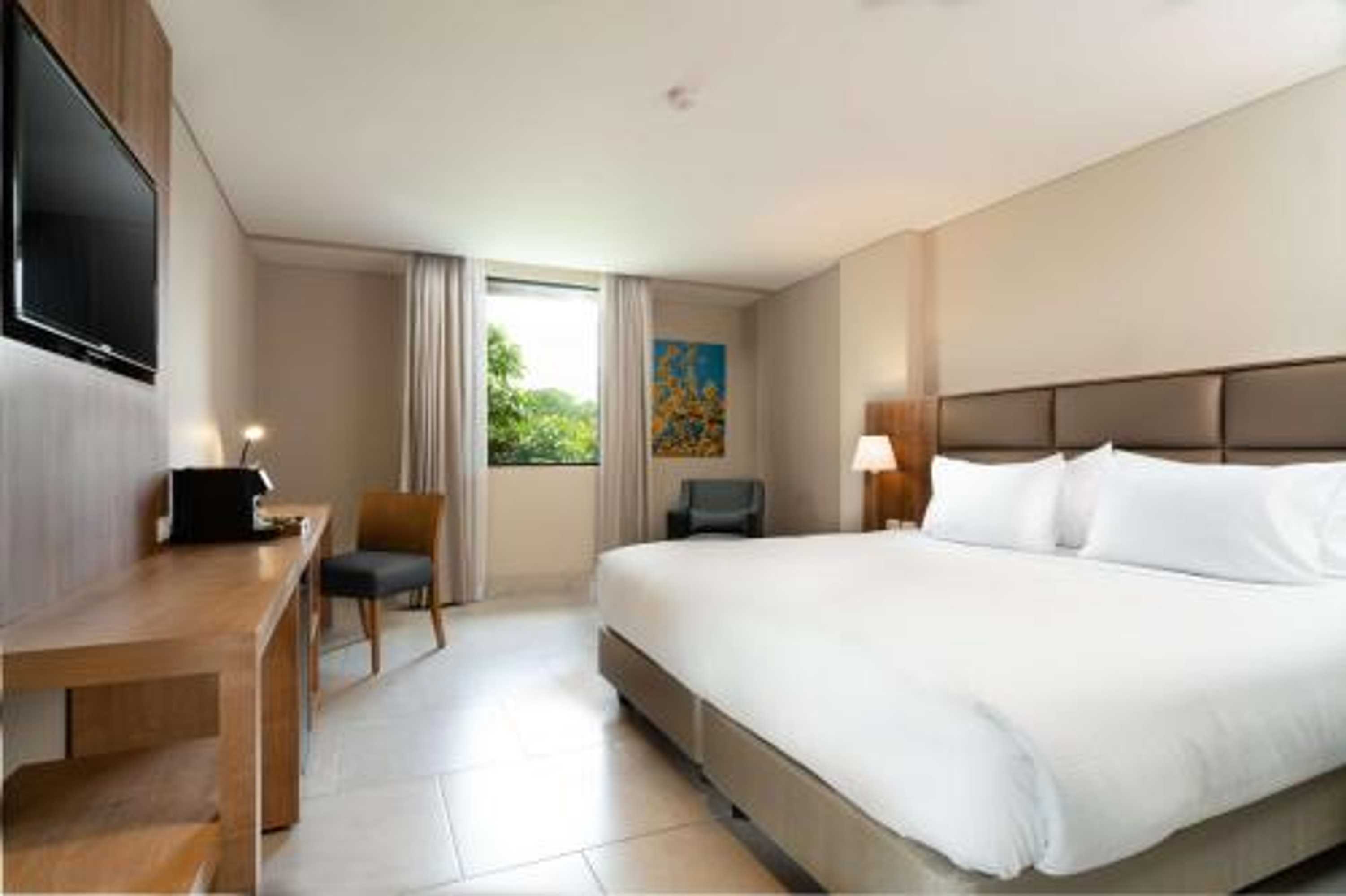 Gift card for Hilton Garden Inn Cali Ciudad Jardin Gift card for Hilton Garden Inn Cali Ciudad Jardin