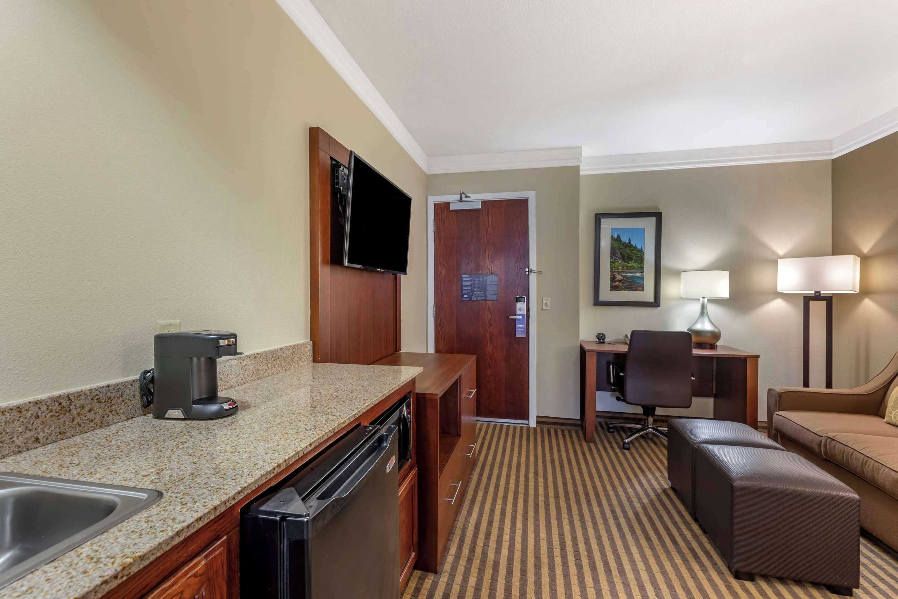 Gift card for Comfort Suites Visalia - Convention Center Gift card for Comfort Suites Visalia - Convention Center