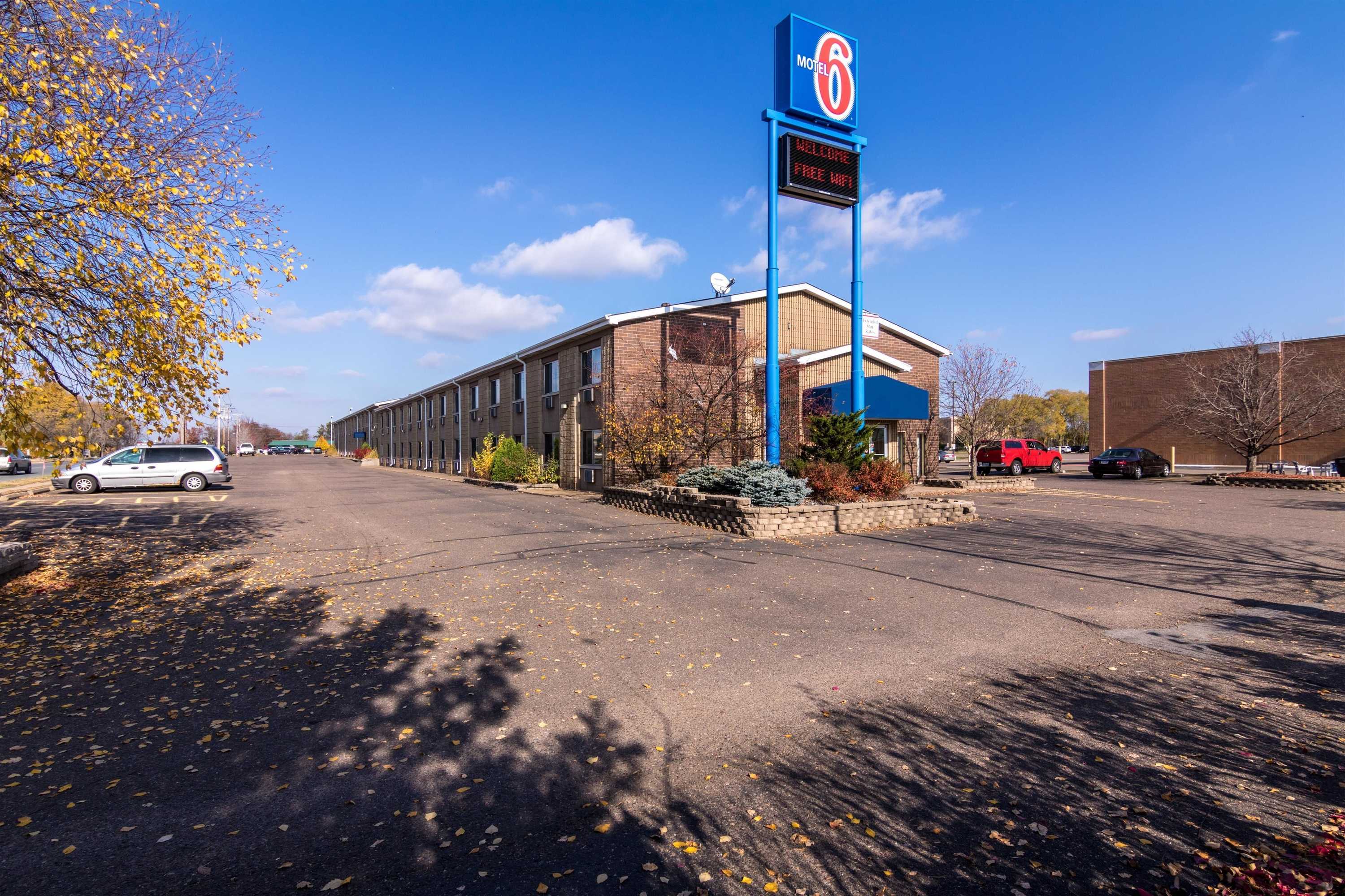Gift card for Motel 6 Eau Claire, WI Gift card for Motel 6 Eau Claire, WI