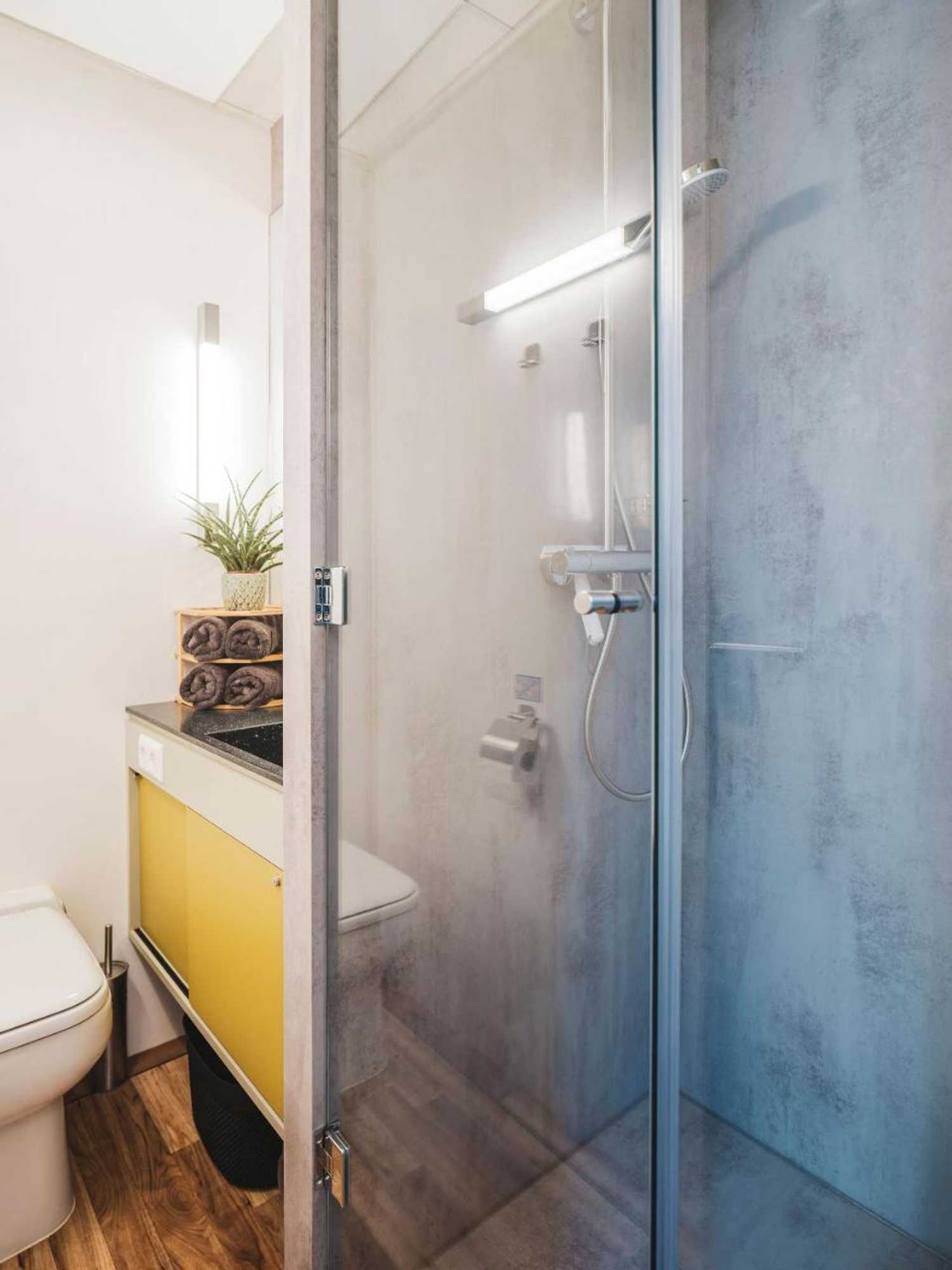 Gift card for Aquahome - NP de Biesbosch - Bijzonder Overnachten op Een Houseboat!