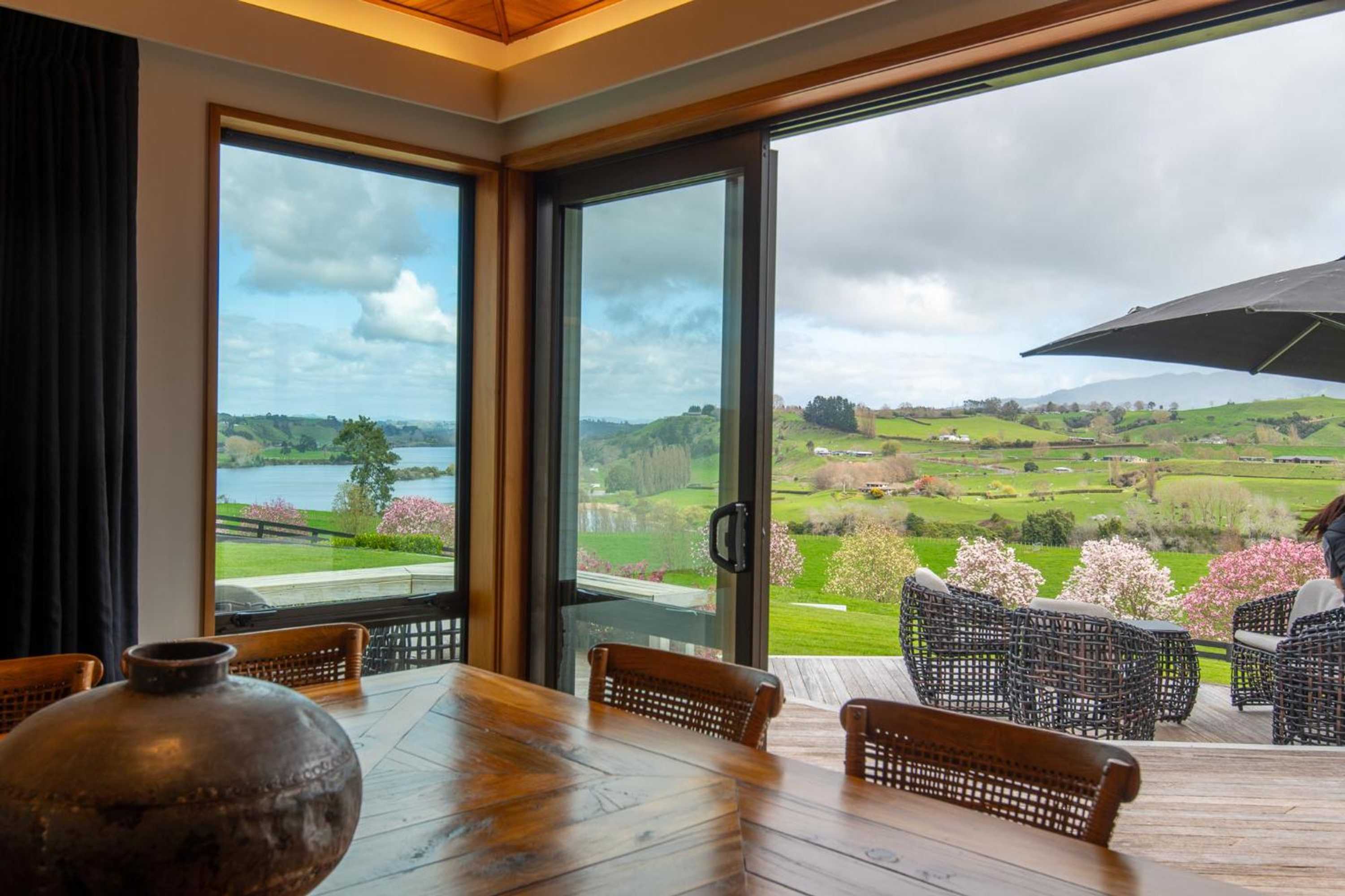 Gift card for Lakeview Lodge Karapiro Gift card for Lakeview Lodge Karapiro