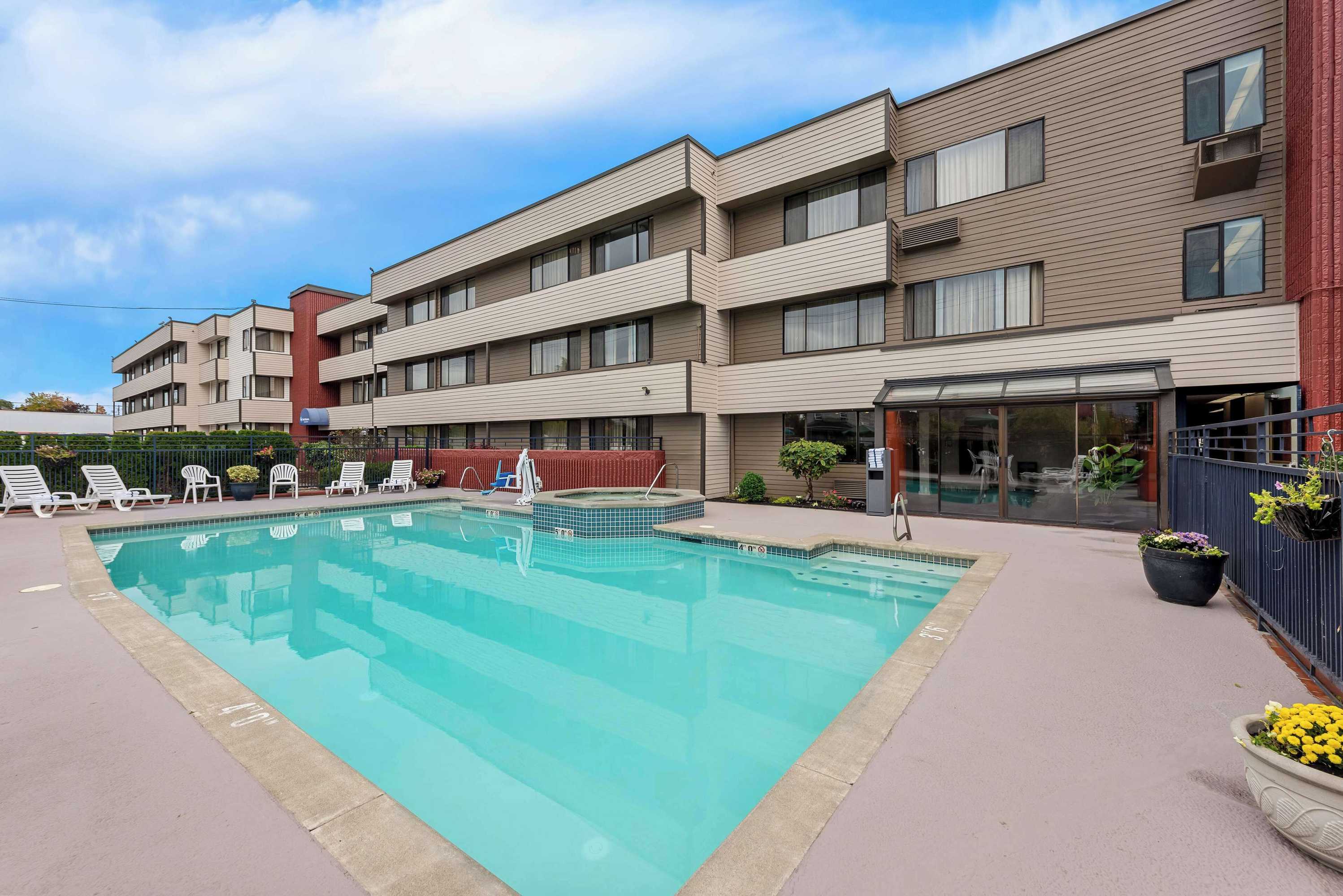 Gift card for Best Western Cascadia Inn Gift card for Best Western Cascadia Inn