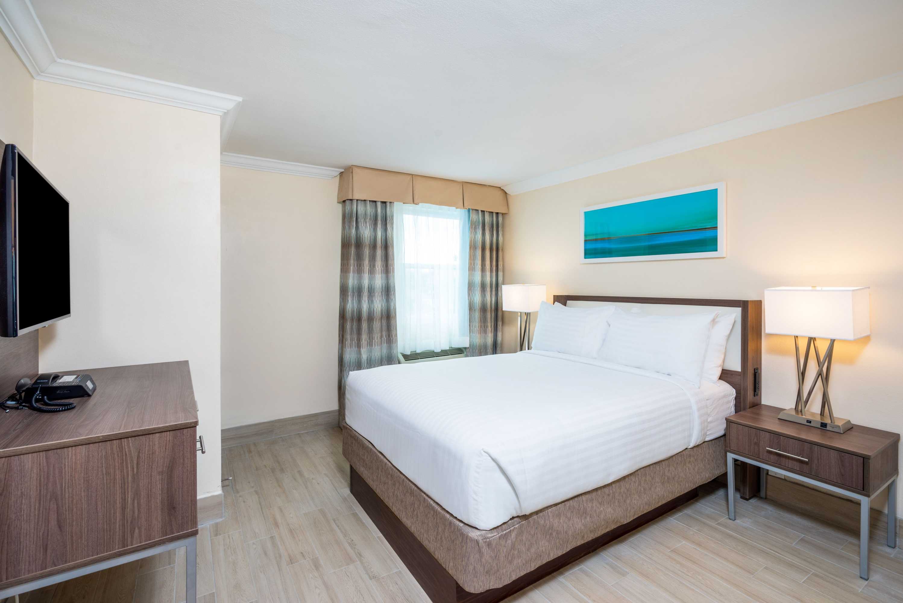 Gift card for Holiday Inn Express & Suites Nassau by Ihg Gift card for Holiday Inn Express & Suites Nassau by Ihg