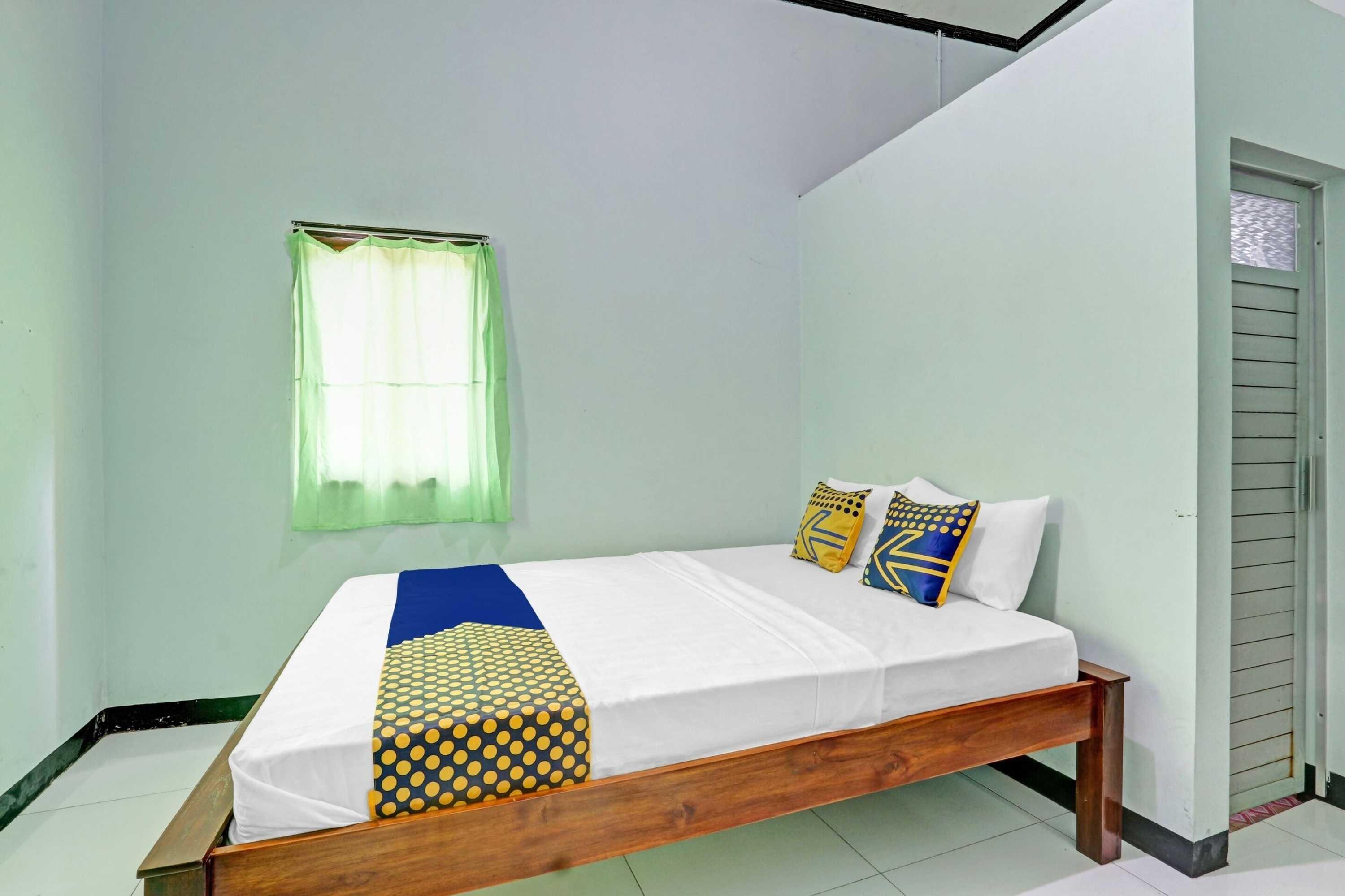 Gift card for Spot ON 90760 Homestay Al Madina Syariah