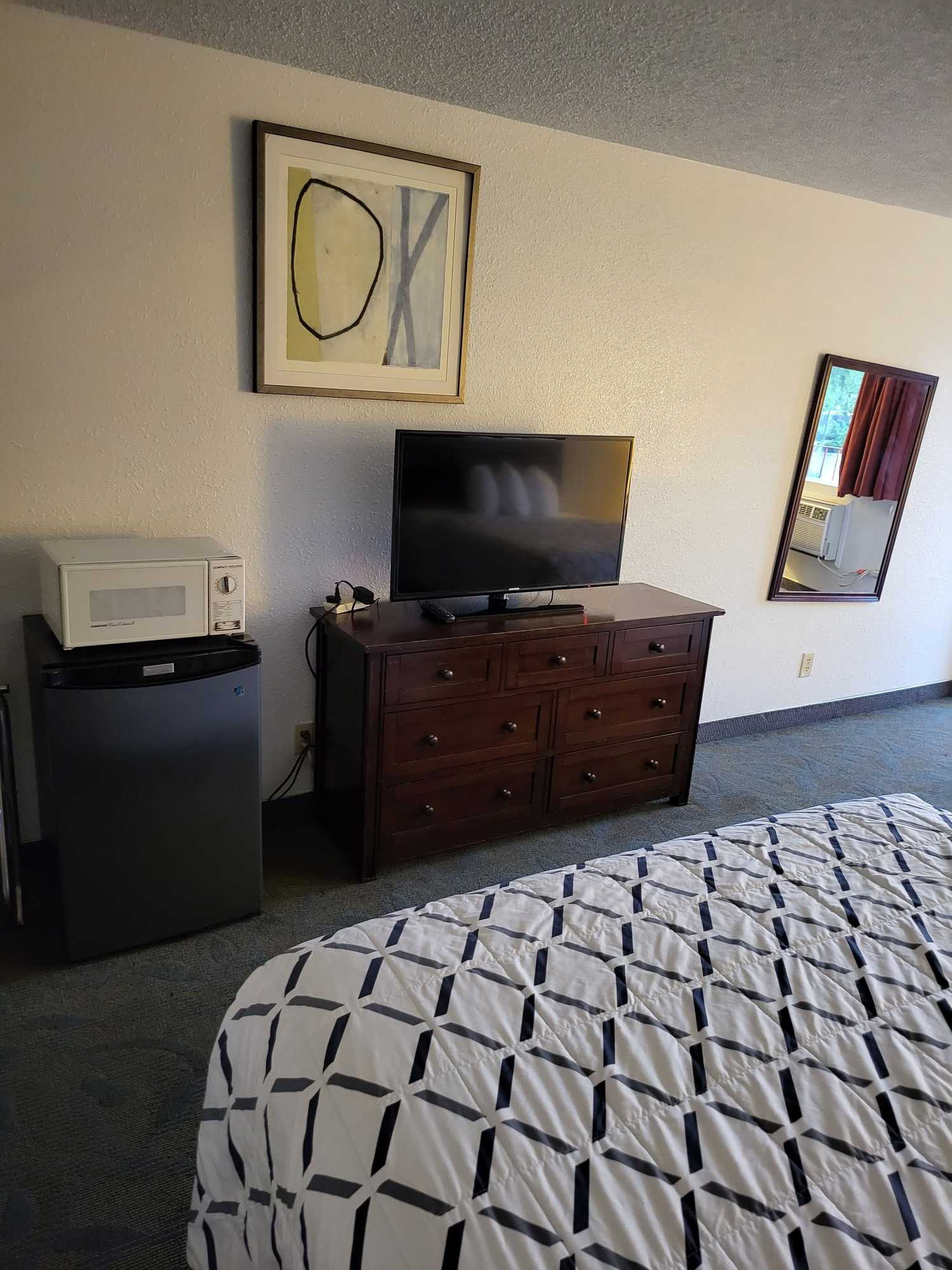 Gift card for Smokey Point Motor Inn Gift card for Smokey Point Motor Inn