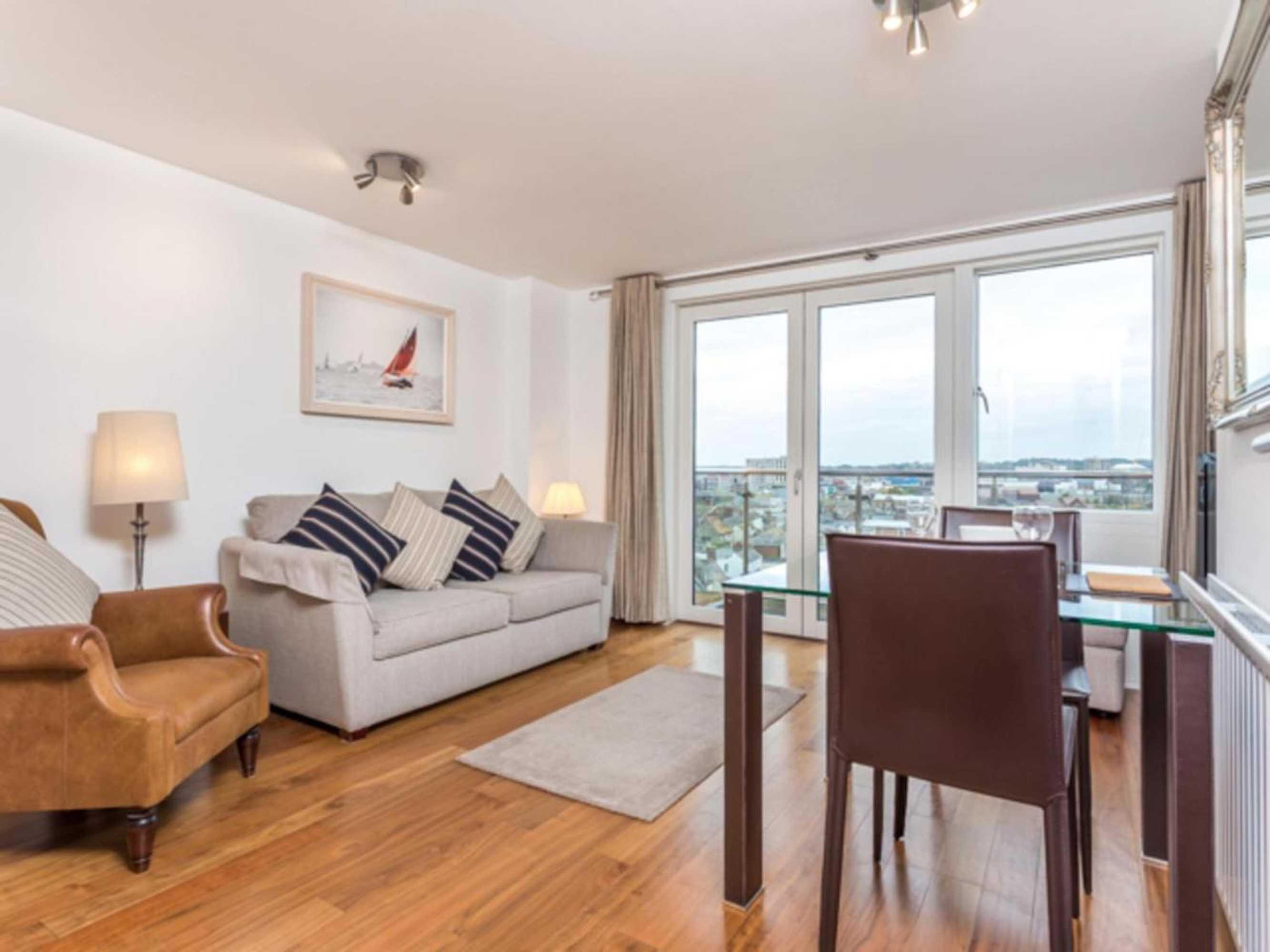 Gift card for Curlew, Poole