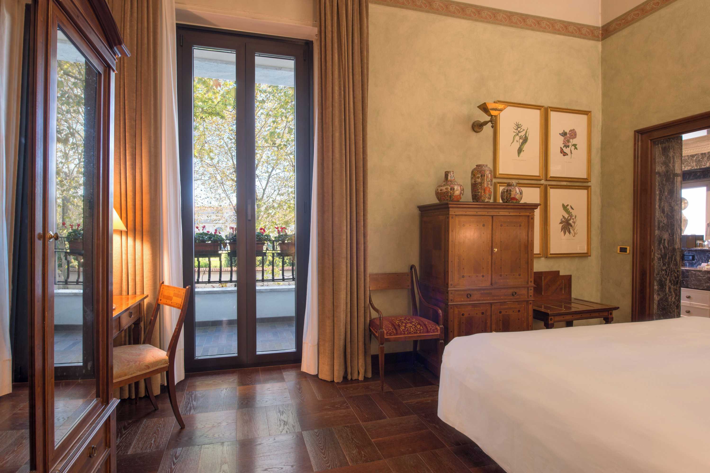 Gift card for Hotel de la Ville - Small Luxury Hotels of The World Gift card for Hotel de la Ville - Small Luxury Hotels of The World