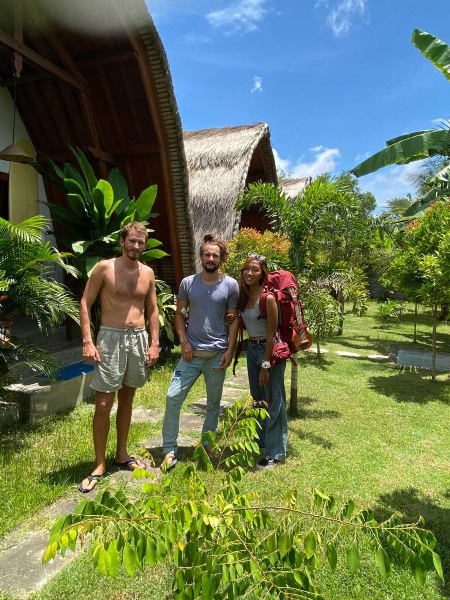 Gift card for Tropical Sunday Bungalow - Surf And Stay