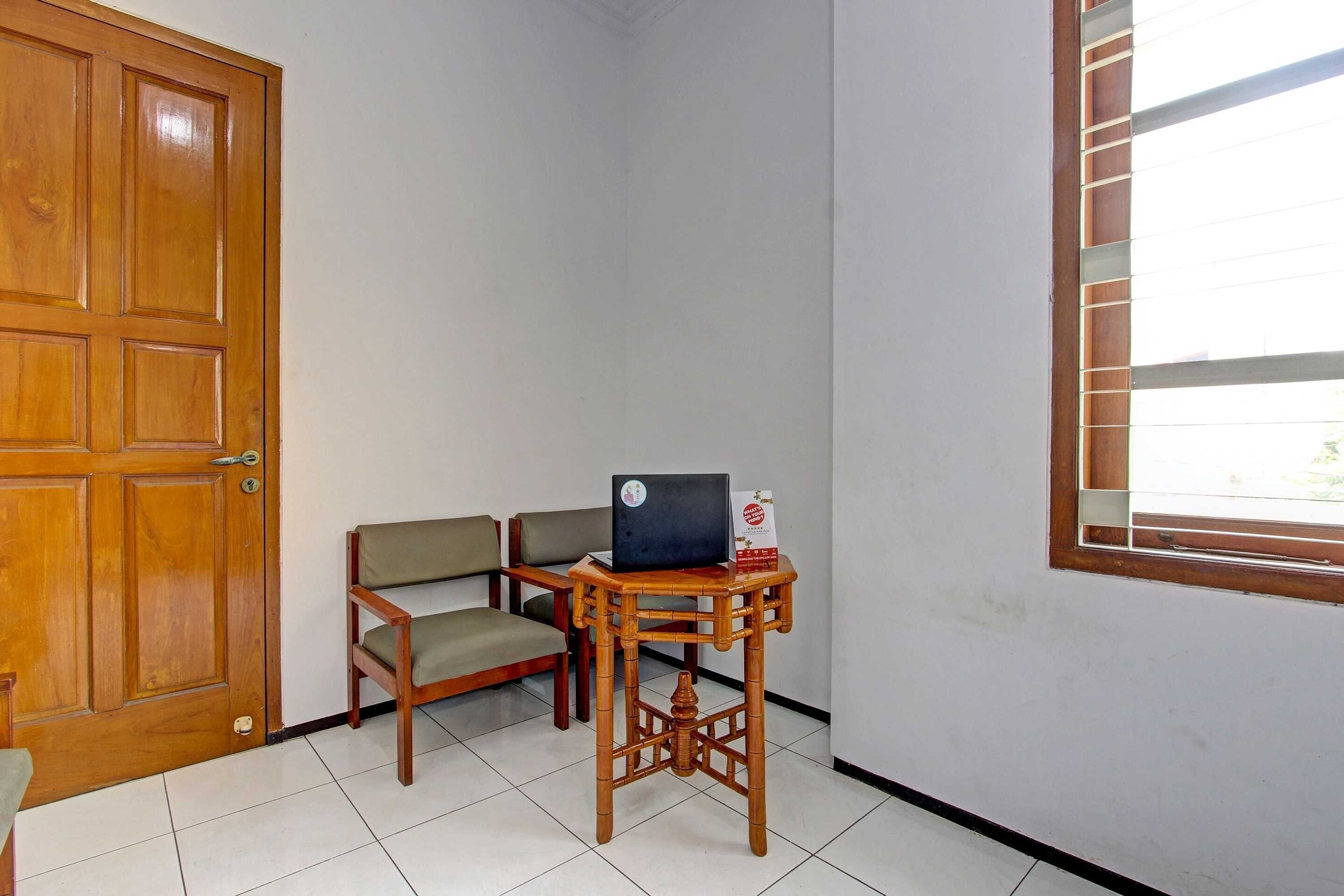 Gift card for Oyo Life 91523 Kenari Guesthouse Gift card for Oyo Life 91523 Kenari Guesthouse