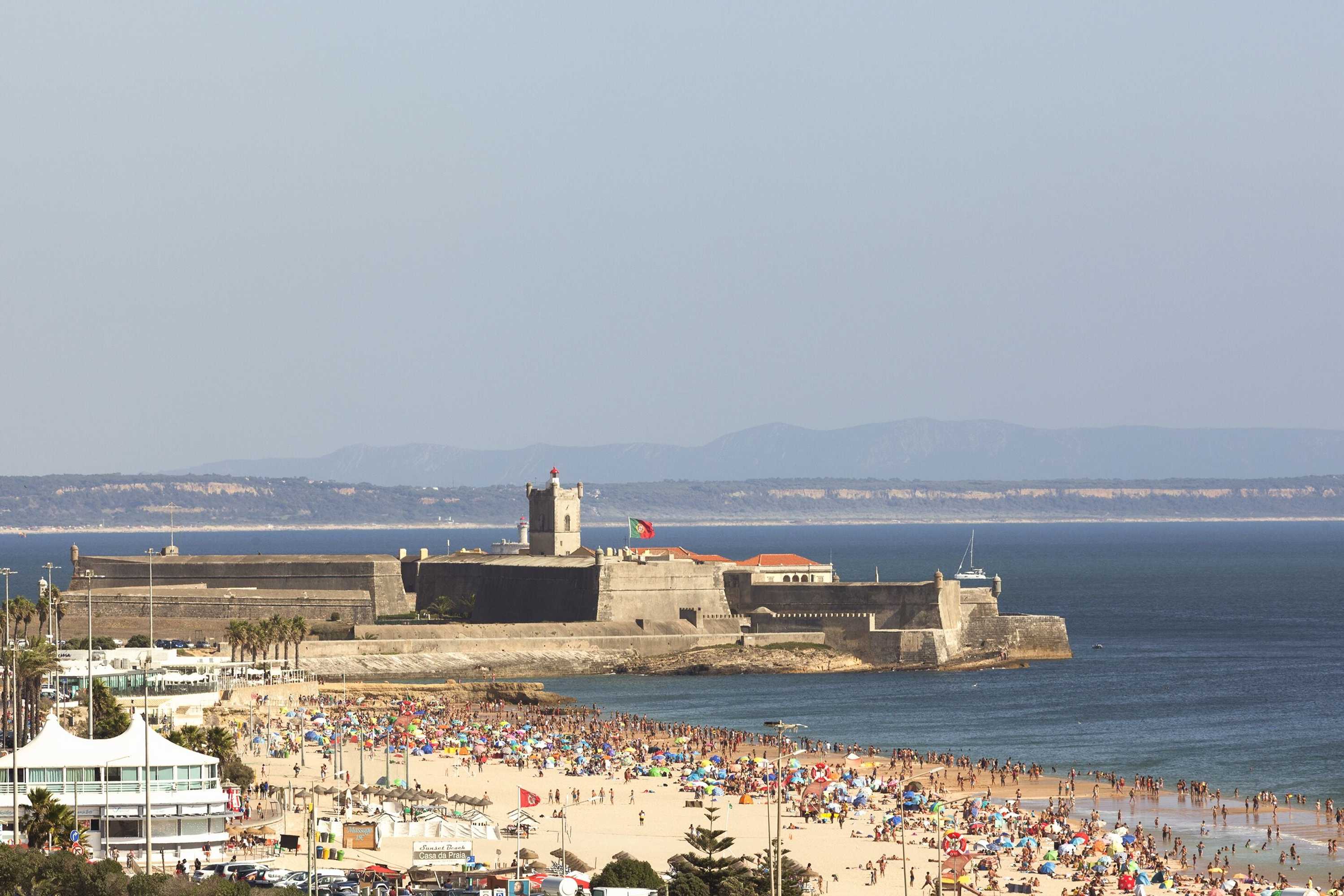 Gift card for Carcavelos Beach Hotel Gift card for Carcavelos Beach Hotel