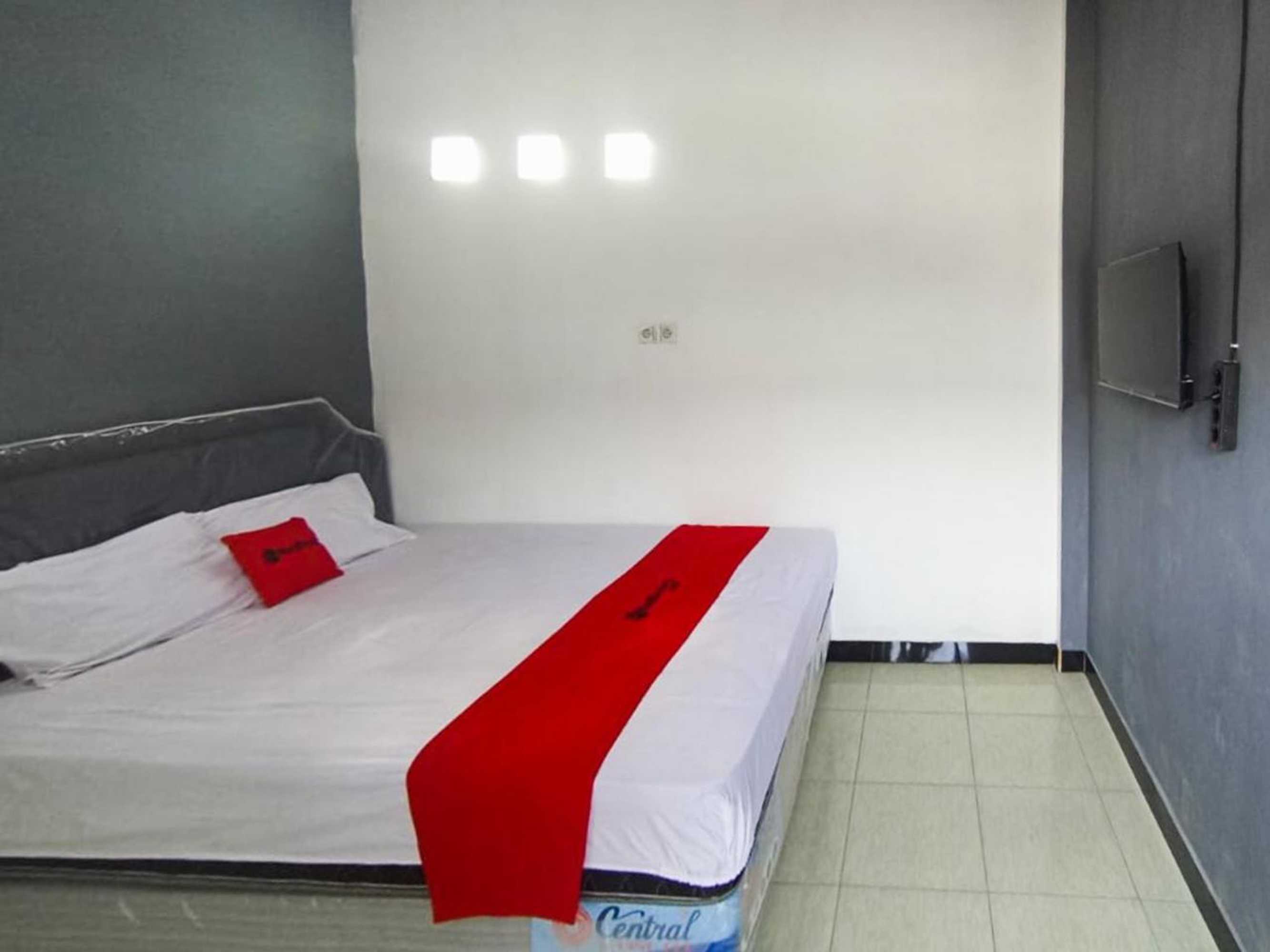 Gift card for Reddoorz at Brawijaya Central Kampung Inggris