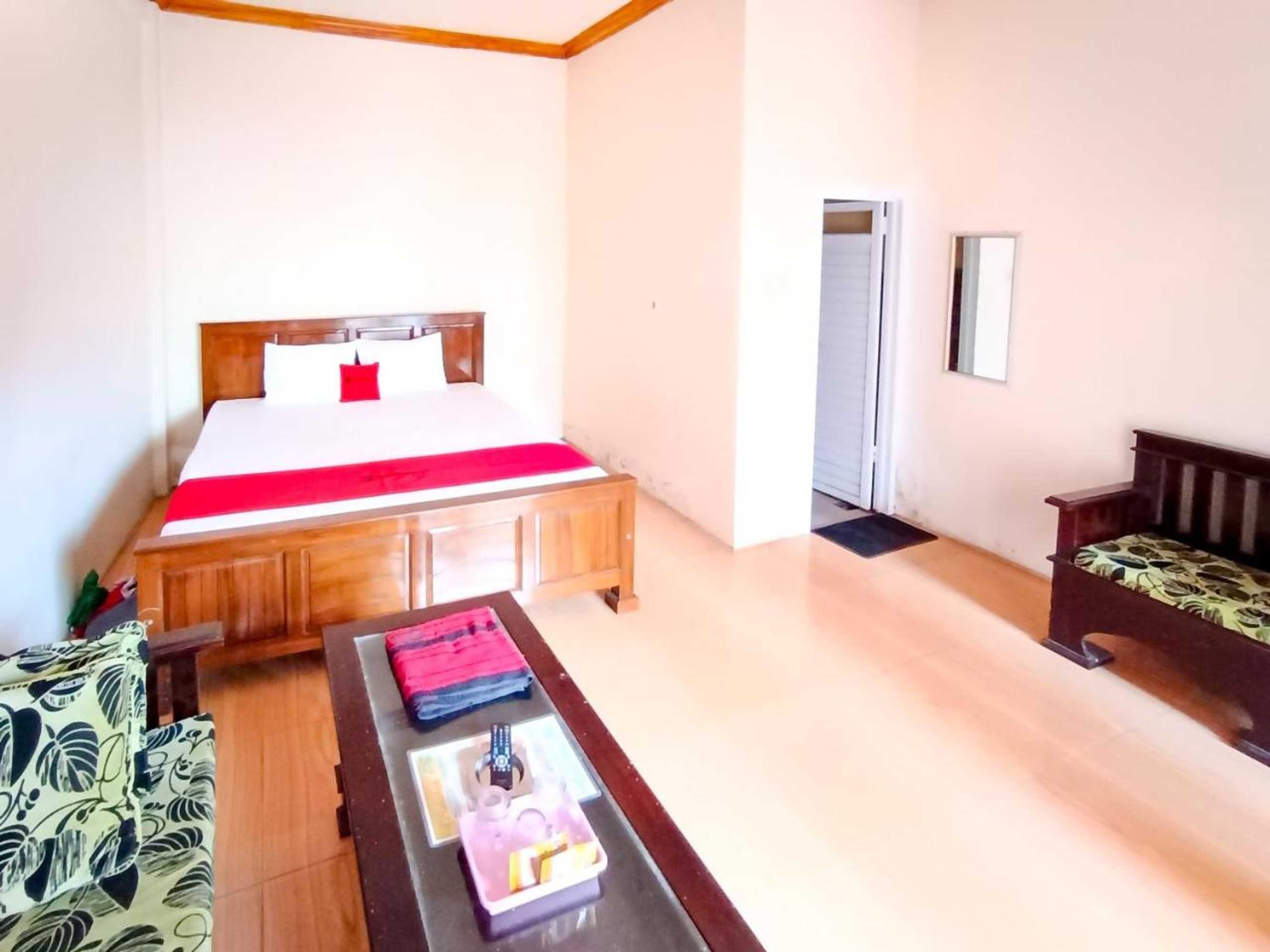 Gift card for Reddoorz at Dewa Breeze Inn Near Paralayang