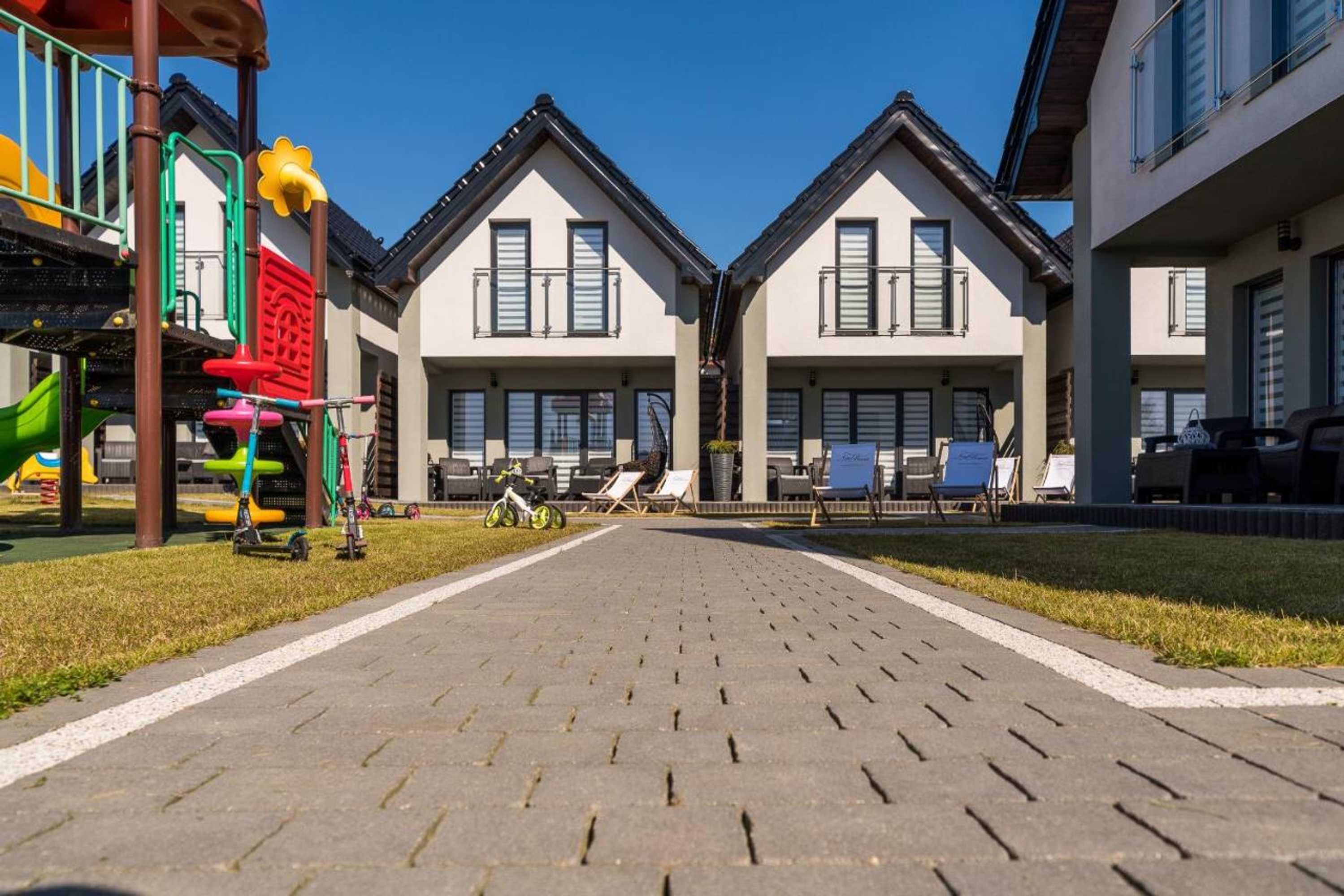 Gift card for Domki Nord Breeze z Podgrzewanym Basenem i Jacuzzi