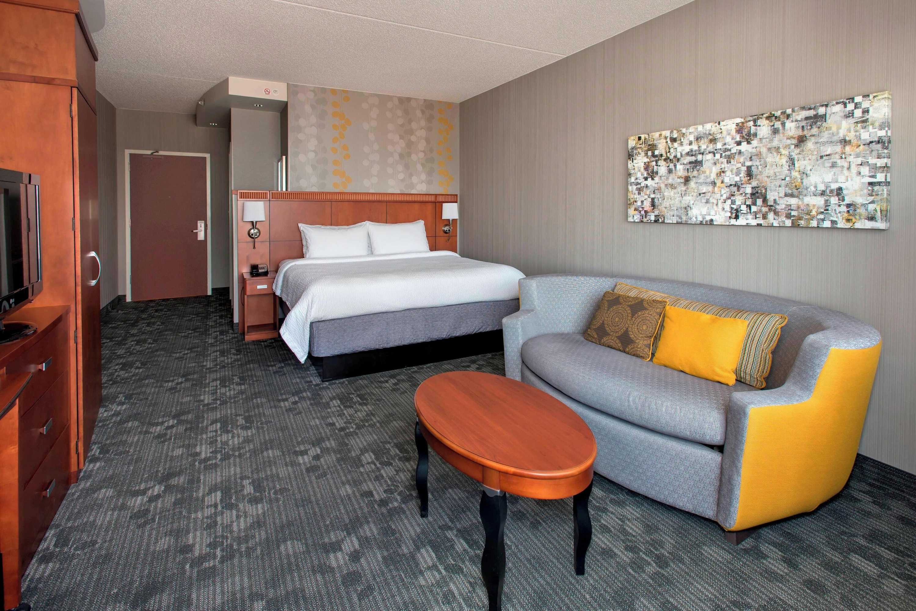 Gift card for Courtyard by Marriott Republic Aprt Long Island/farmingdale Gift card for Courtyard by Marriott Republic Aprt Long Island/farmingdale