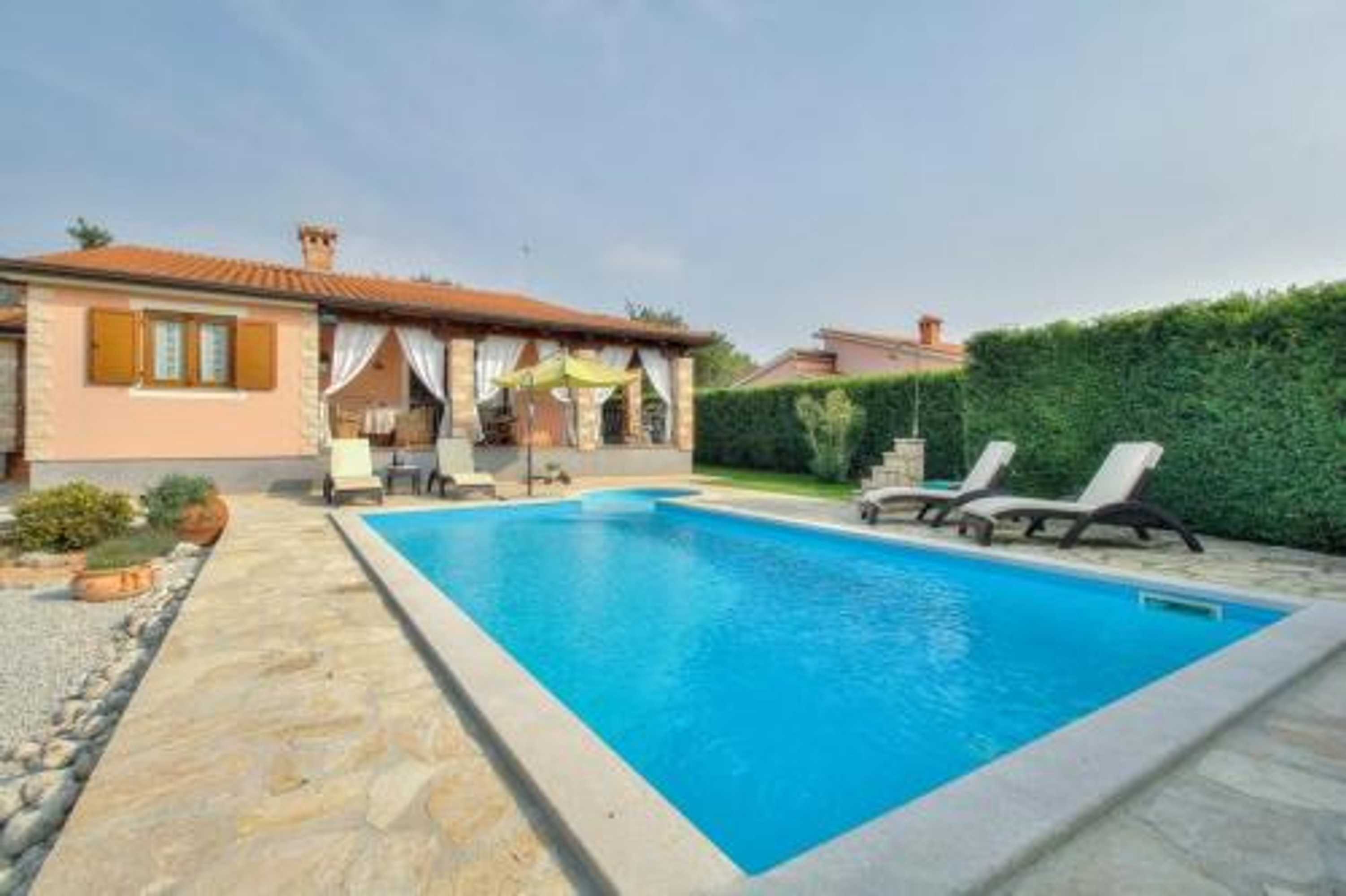 Gift card for Ferienhaus Mit Privatpool Für 6 Personen ca 110 m in Tar, Istrien Istrische Riviera Gift card for Ferienhaus Mit Privatpool Für 6 Personen ca 110 m in Tar, Istrien Istrische Riviera