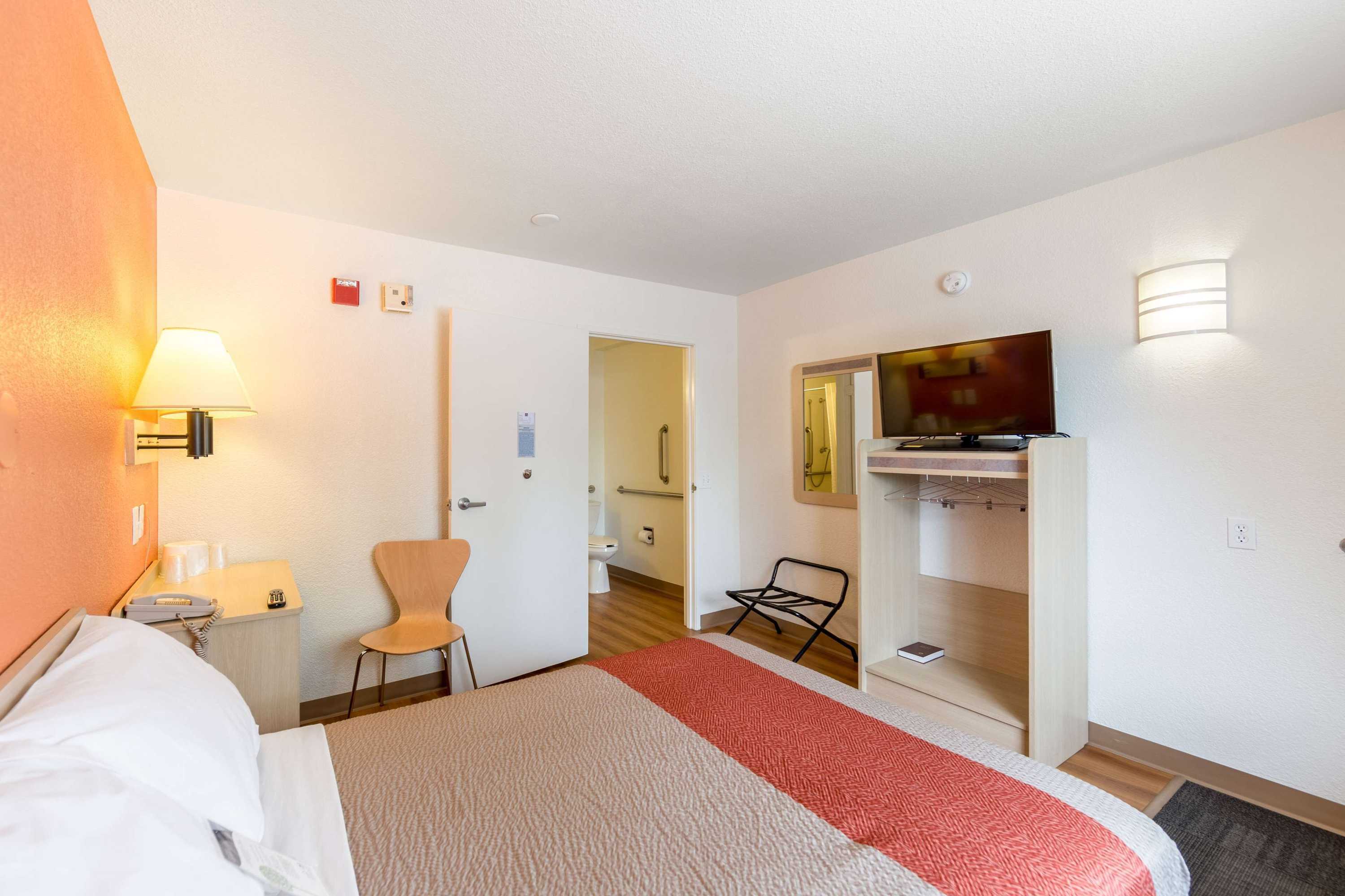 Gift card for Motel 6 Klamath Falls, OR Gift card for Motel 6 Klamath Falls, OR