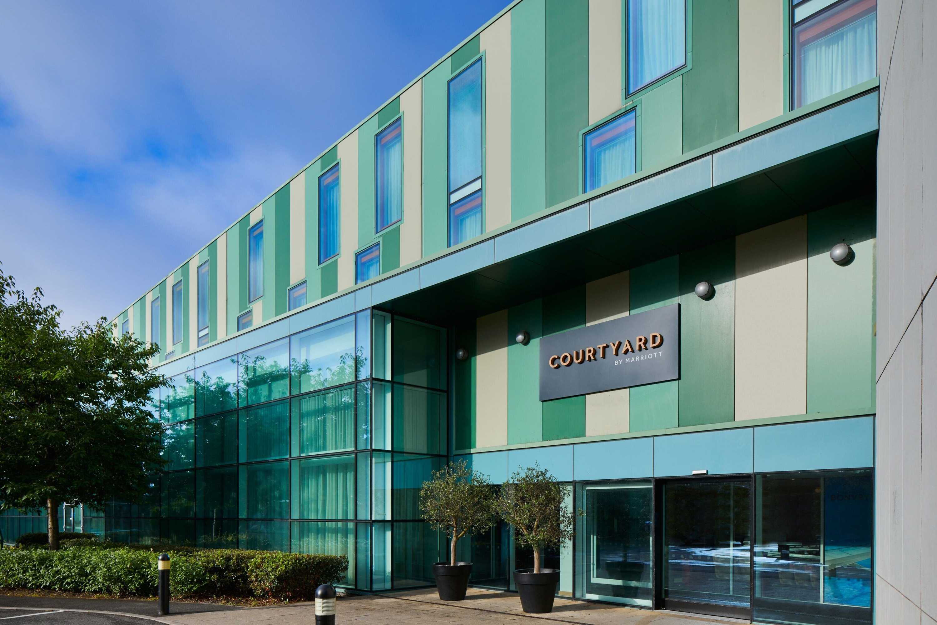 Gift card for Courtyard by Marriott London Gatwick Airport Gift card for Courtyard by Marriott London Gatwick Airport