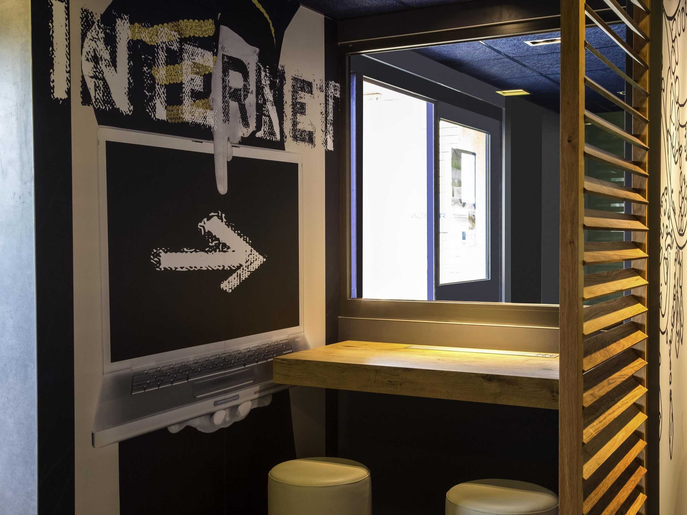 Gift card for Ibis Budget Versailles Chateau Saint Cyr Gift card for Ibis Budget Versailles Chateau Saint Cyr