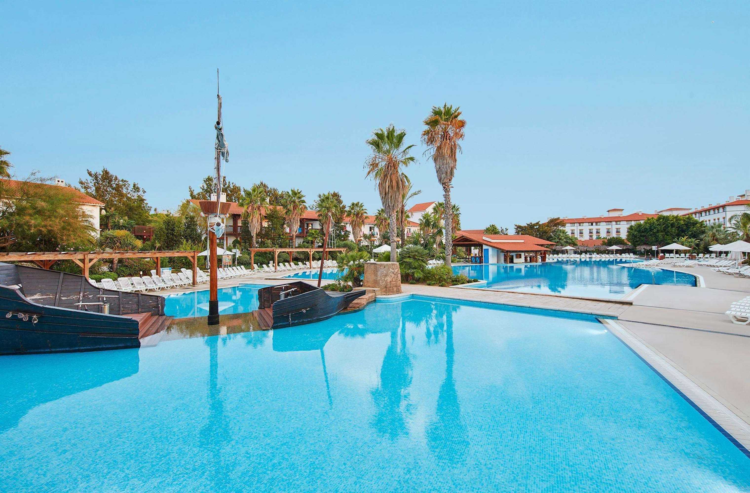 Gift card for Portaventura Hotel El Paso - Includes Unlimited Access to Portaventura Park & 1 Access to Ferrari Land Gift card for Portaventura Hotel El Paso - Includes Unlimited Access to Portaventura Park & 1 Access to Ferrari Land