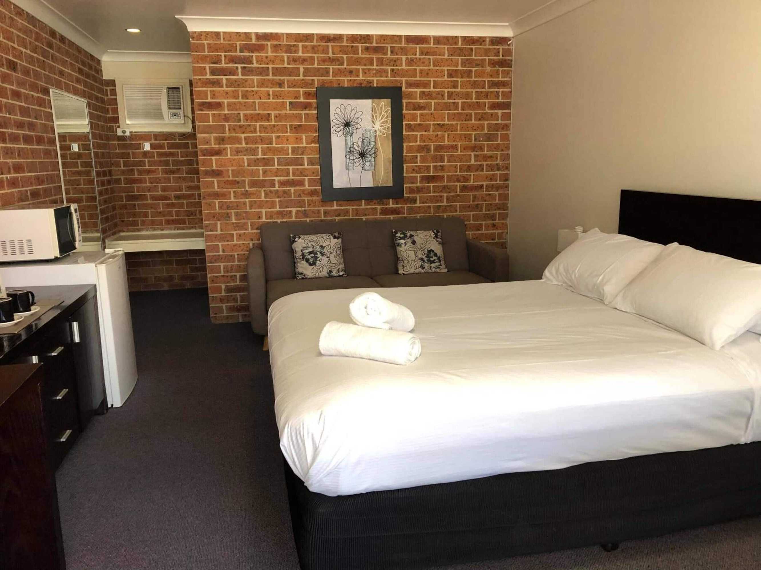 Gift card for Lake Macquarie Motor Inn Gift card for Lake Macquarie Motor Inn