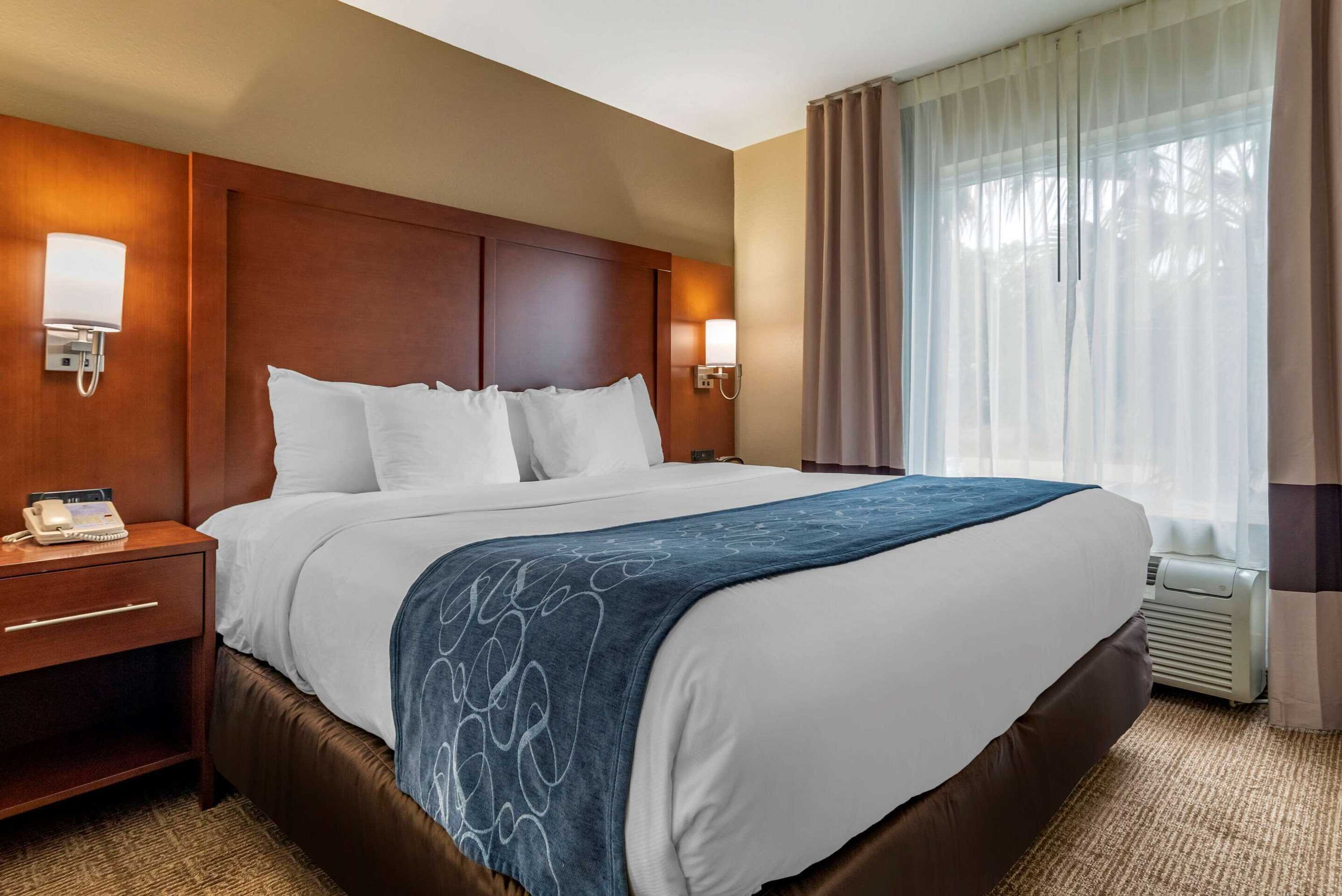 Gift card for Comfort Suites Niceville Near Elgin Air Force Base Gift card for Comfort Suites Niceville Near Elgin Air Force Base