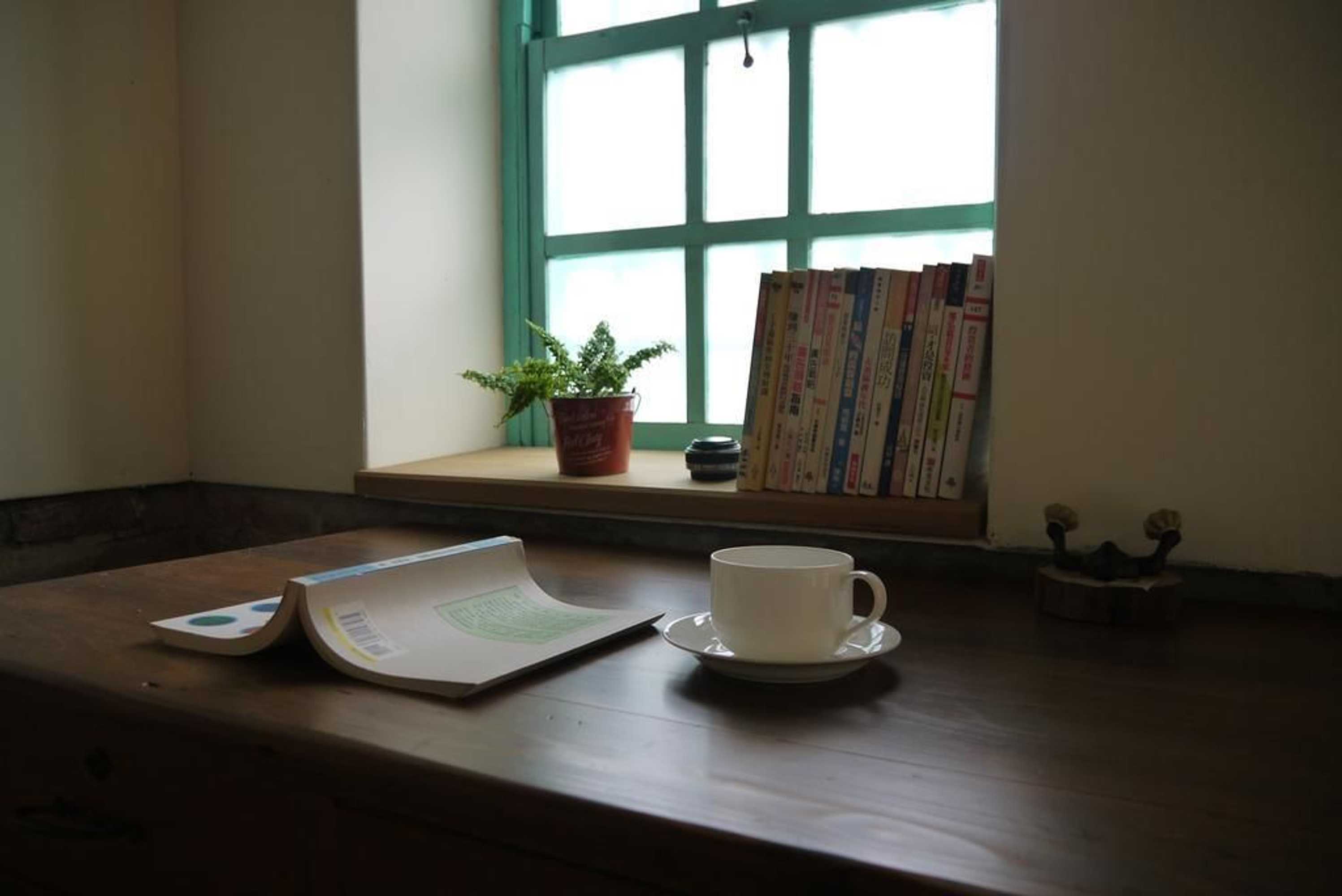 Gift card for 香蕉與黑膠 Yellow And Black Guest House Gift card for 香蕉與黑膠 Yellow And Black Guest House