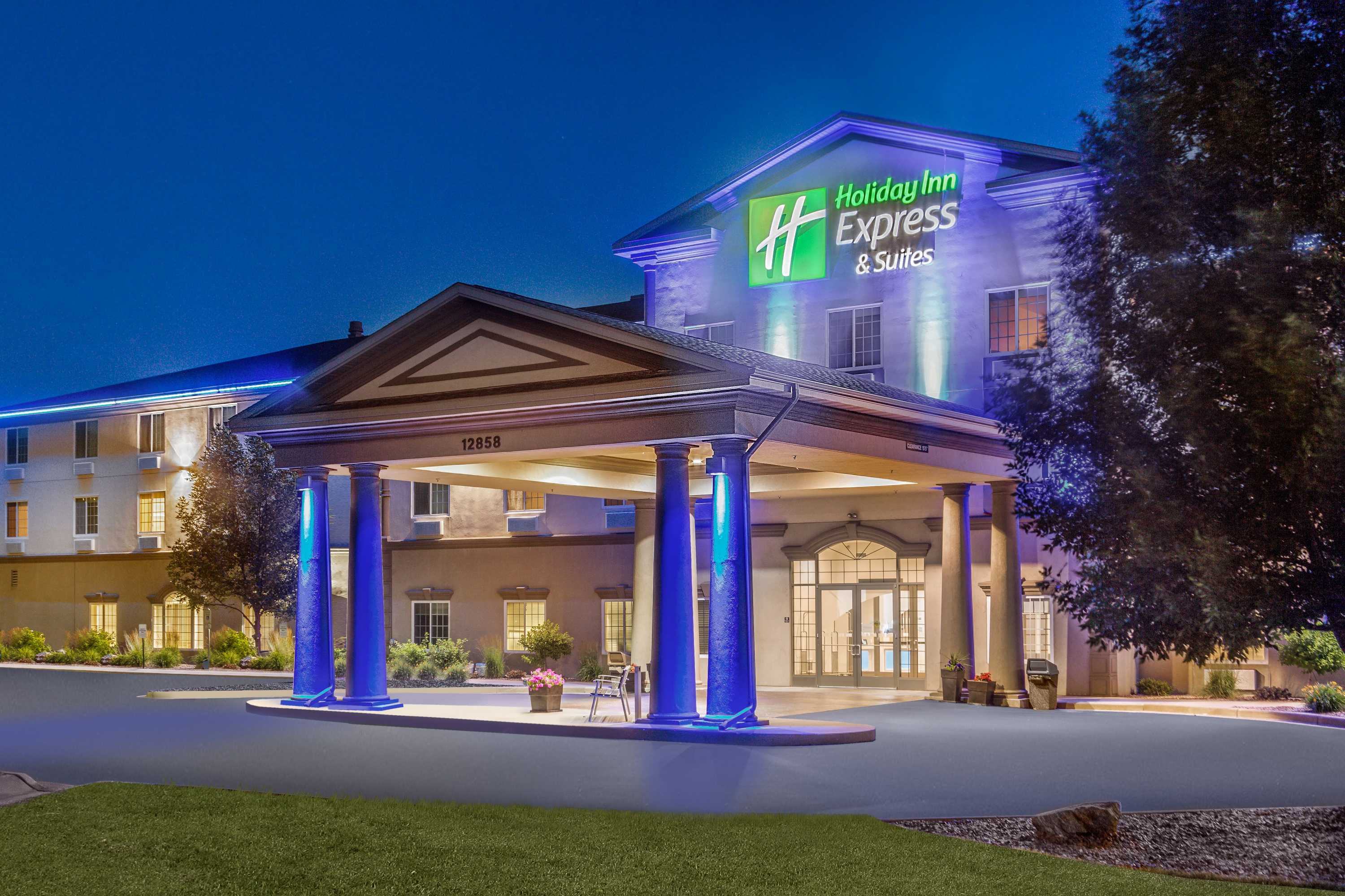 Gift card for Holiday Inn Express & Suites Eau Claire North by Ihg Gift card for Holiday Inn Express & Suites Eau Claire North by Ihg